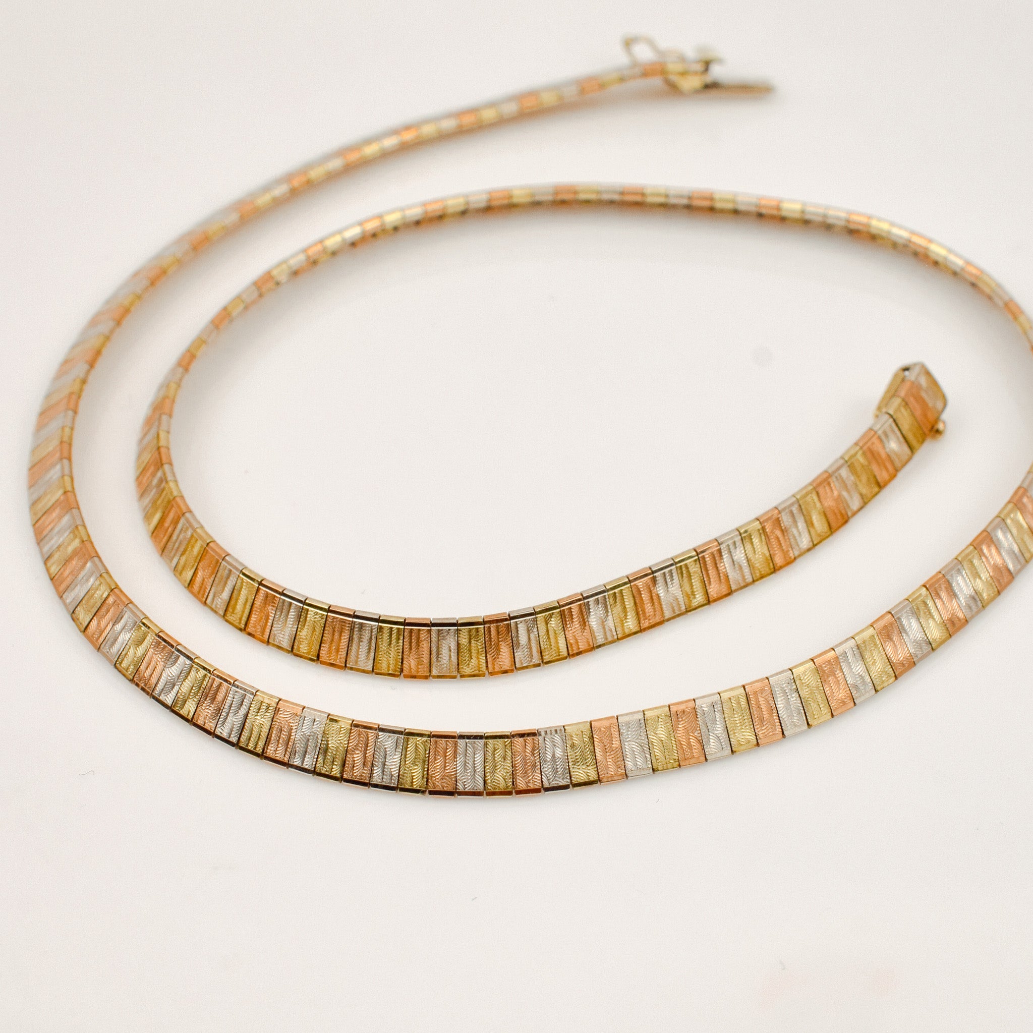 16" Tri-Tone Collar Necklace