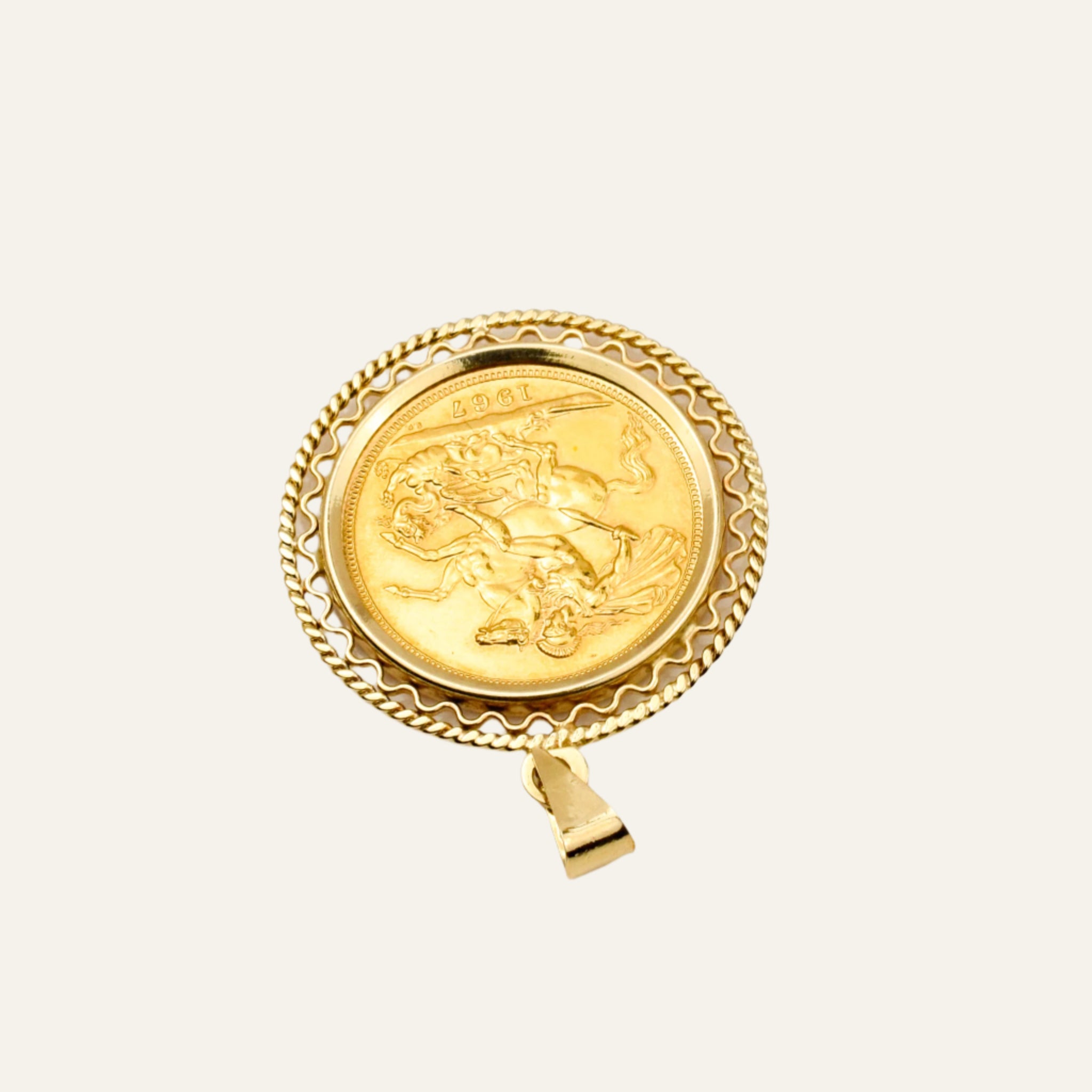 22k Sovereign Coin Pendant