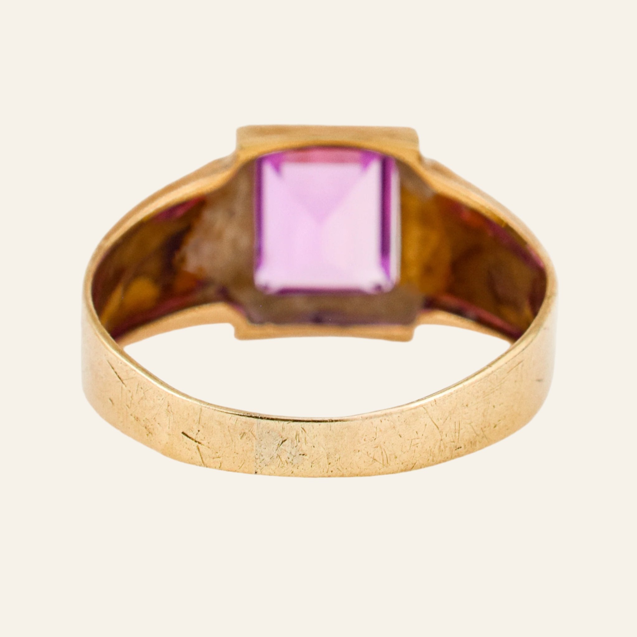 Sleek Pink Stone Gold Ring