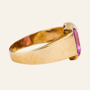 Sleek Pink Stone Gold Ring