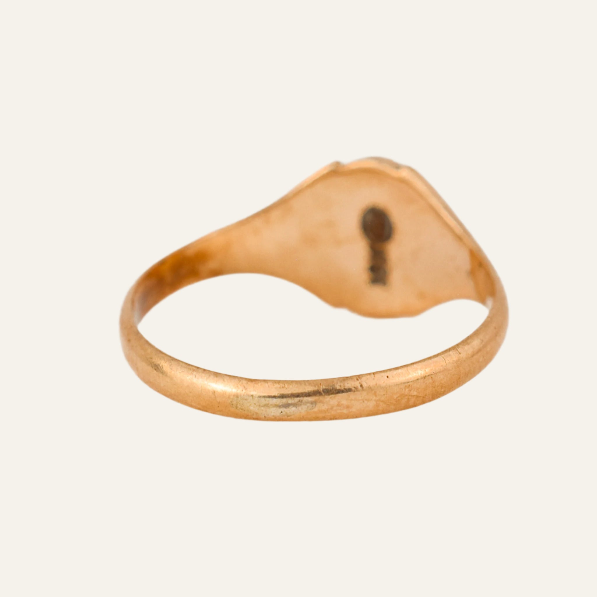 'H' Script Signet Ring