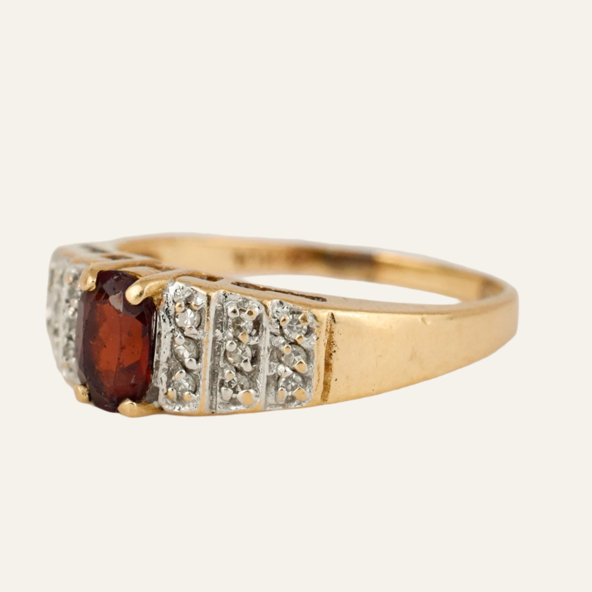 Garnet Diamond Ring
