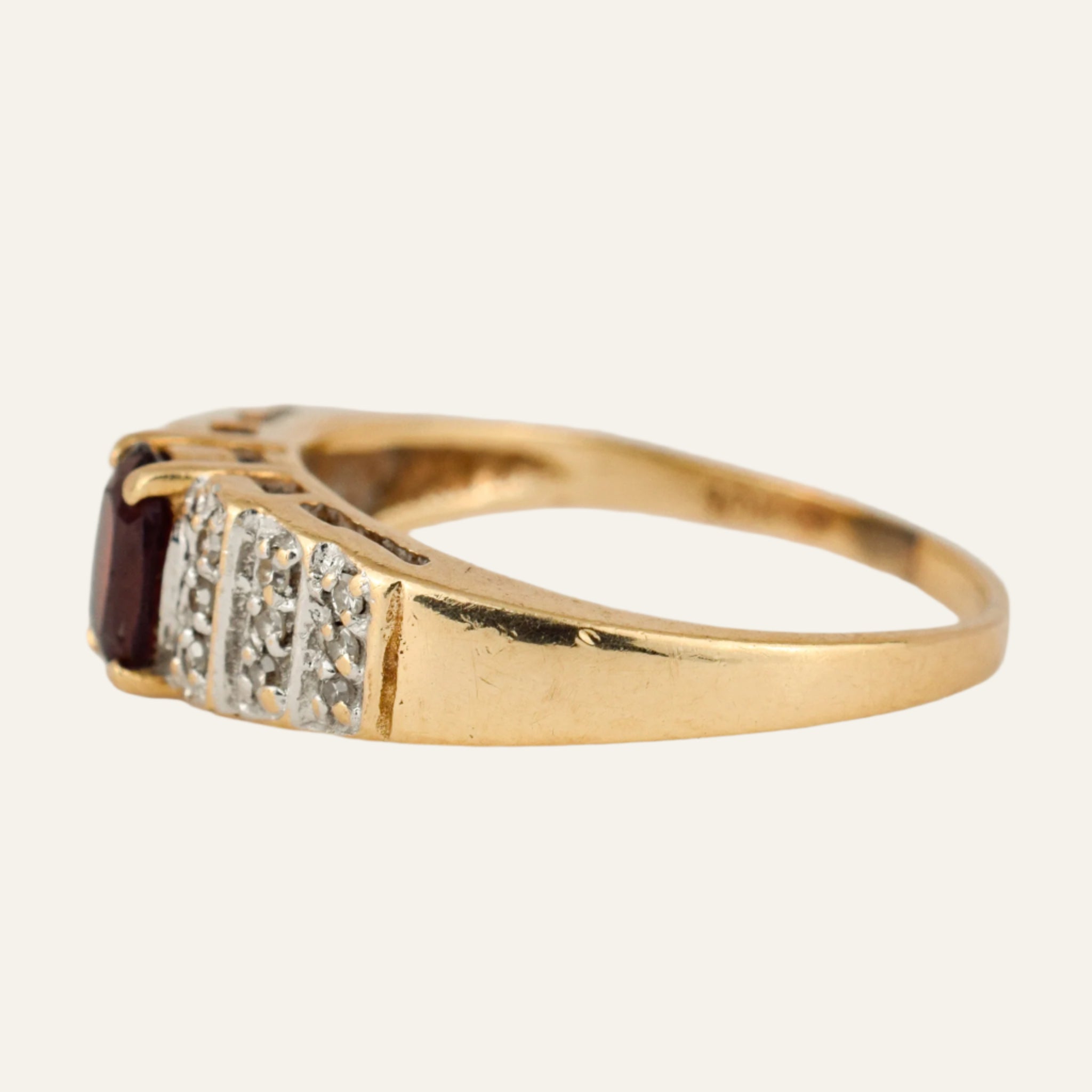 Garnet Diamond Ring