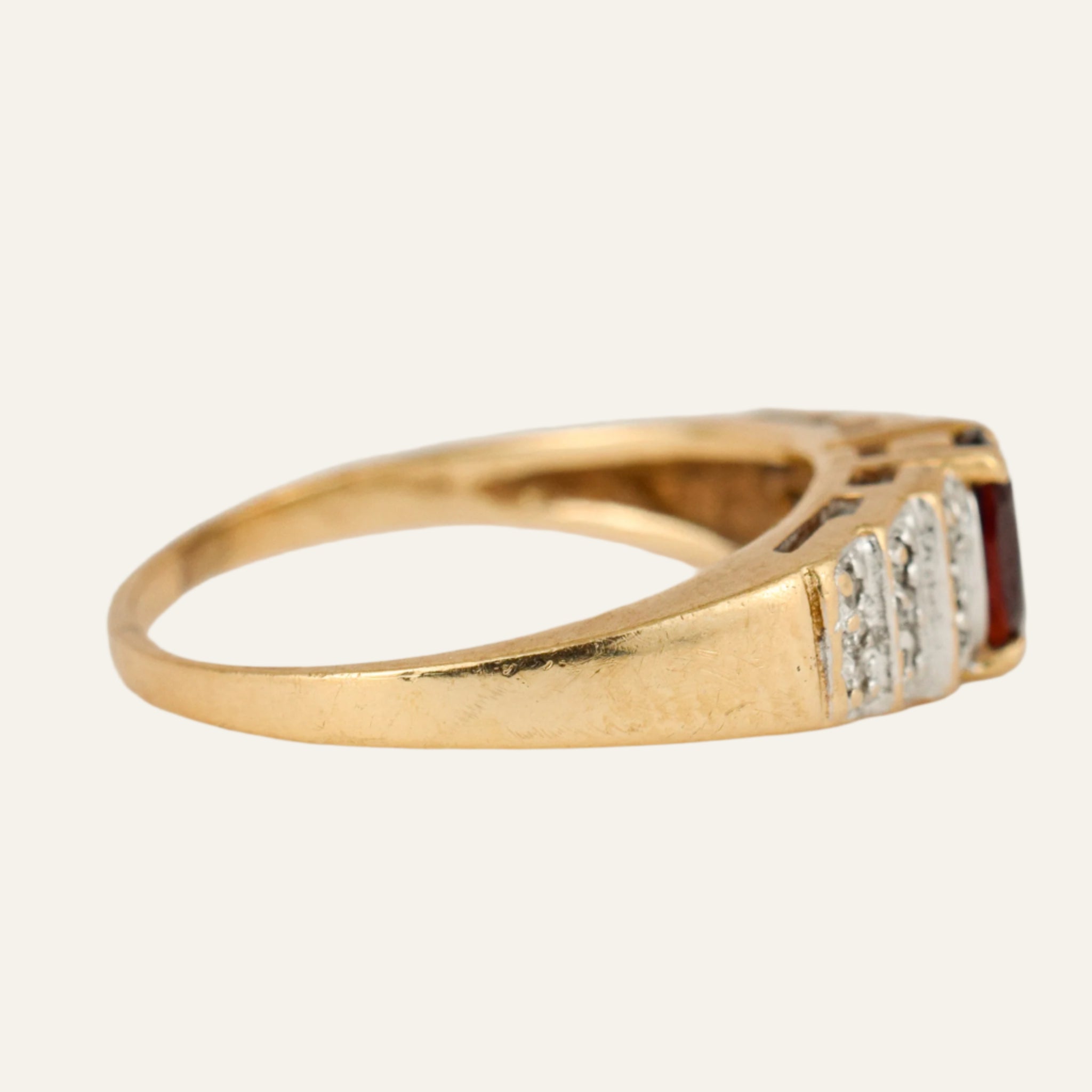 Garnet Diamond Ring