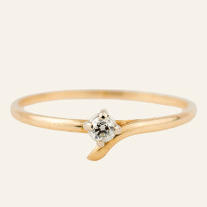 vintage Dainty Branch Solitaire Diamond Ring