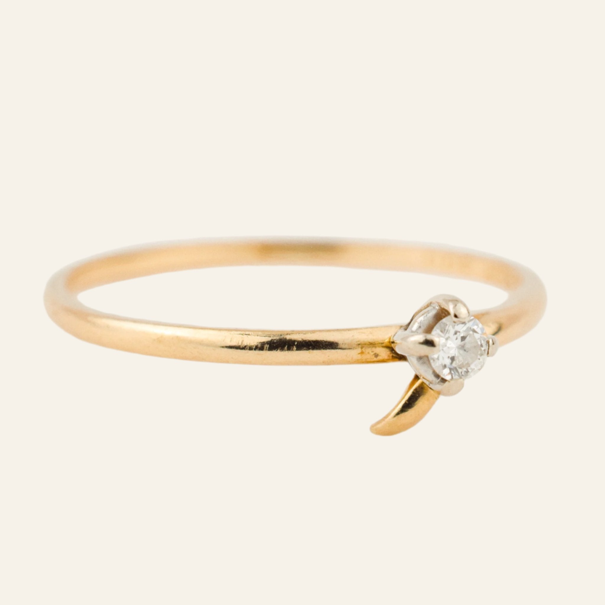 vintage Dainty Branch Solitaire Diamond Ring
