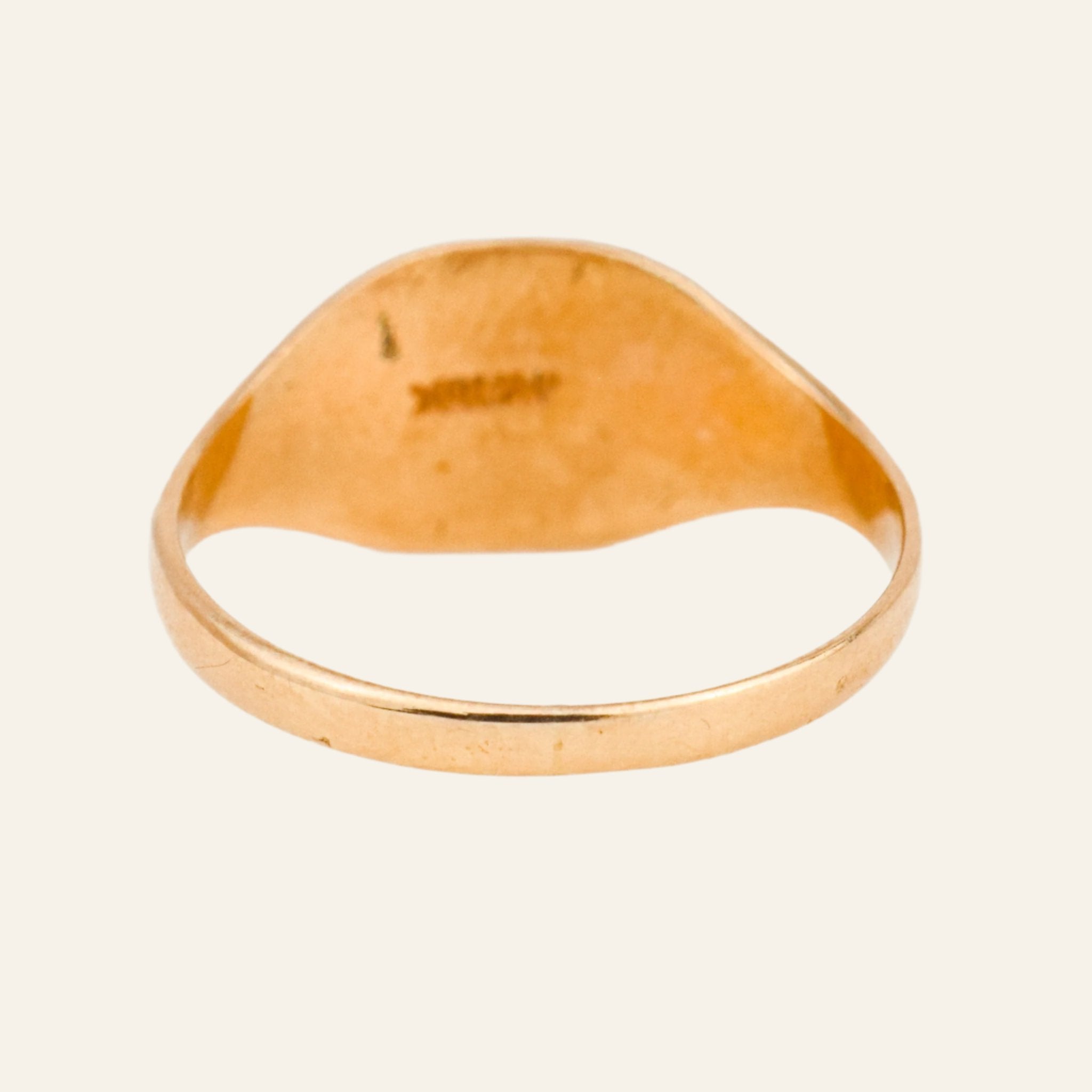 vintage gold 'D' Signet Ring