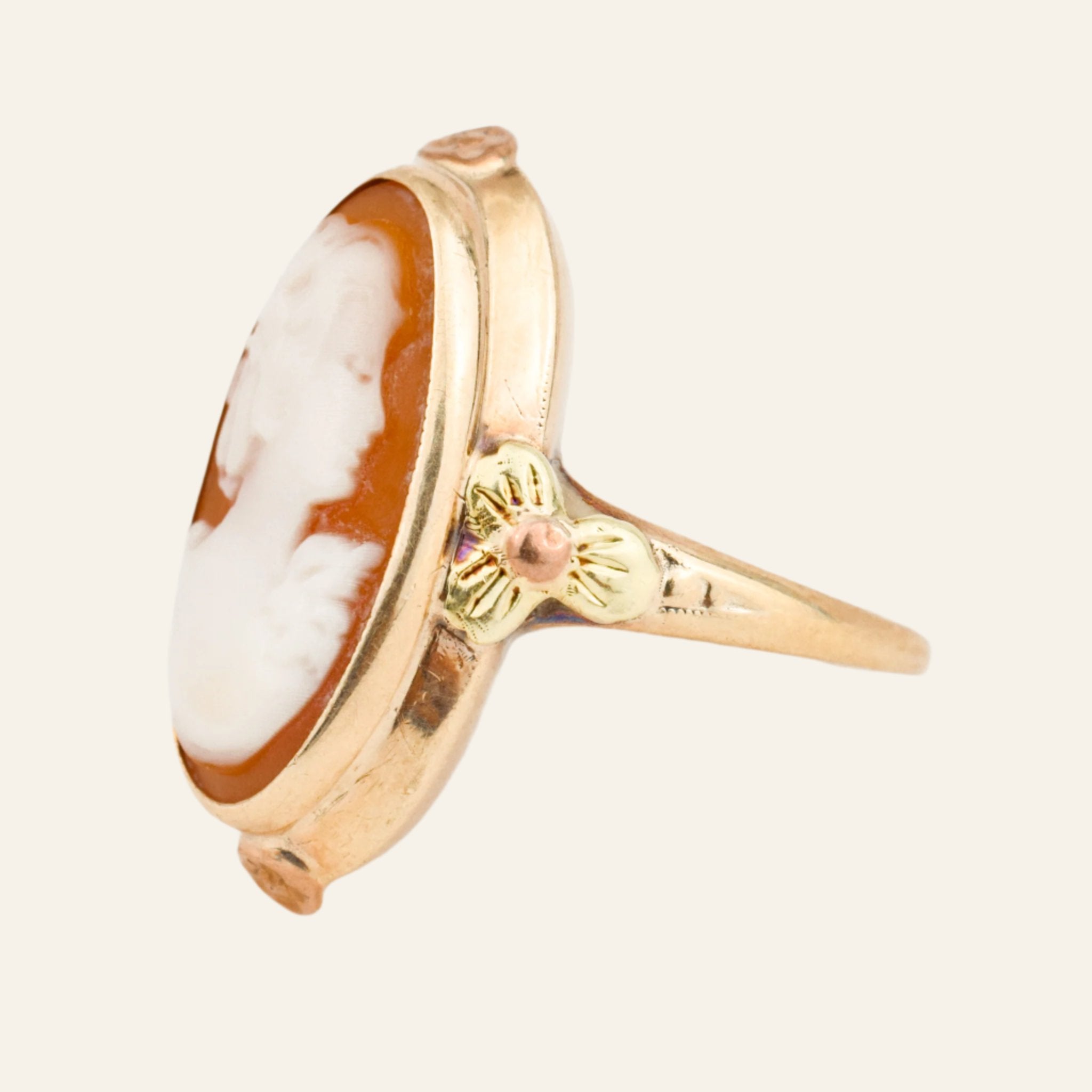 Shell Cameo Ring