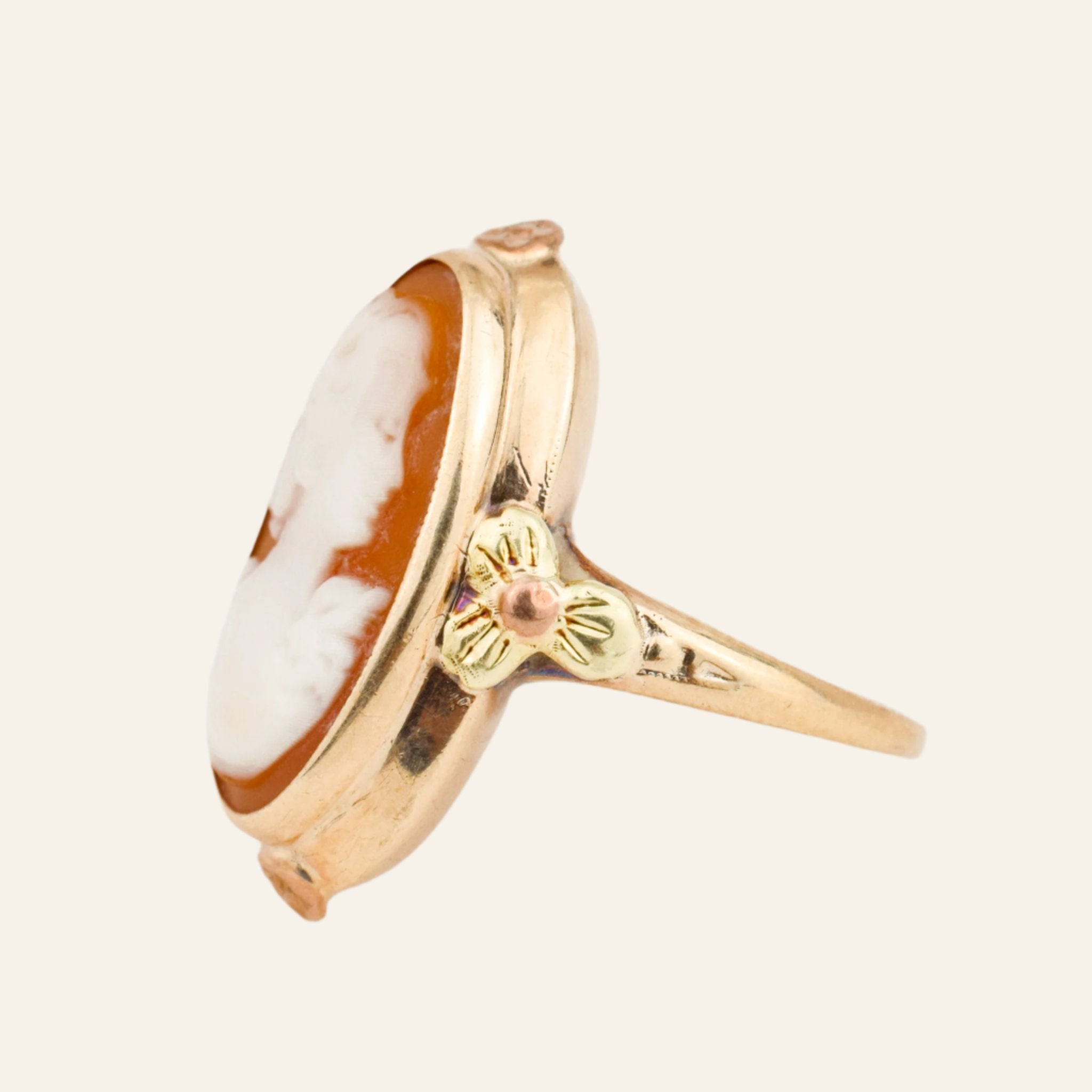 Shell Cameo Ring