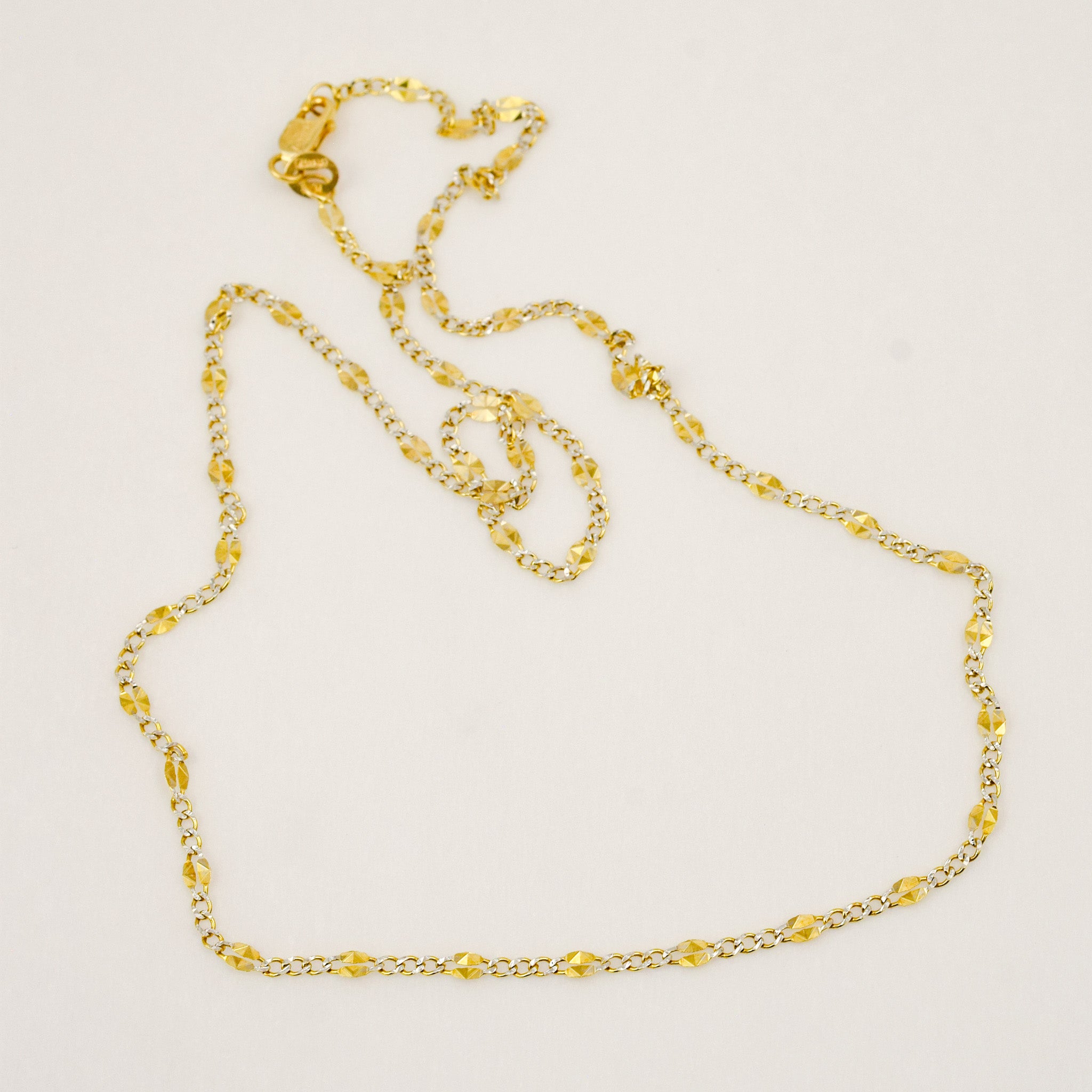18" Sparkling Chain