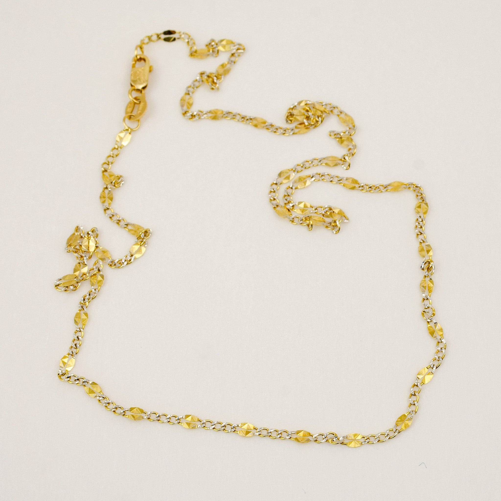 18" Sparkling Chain