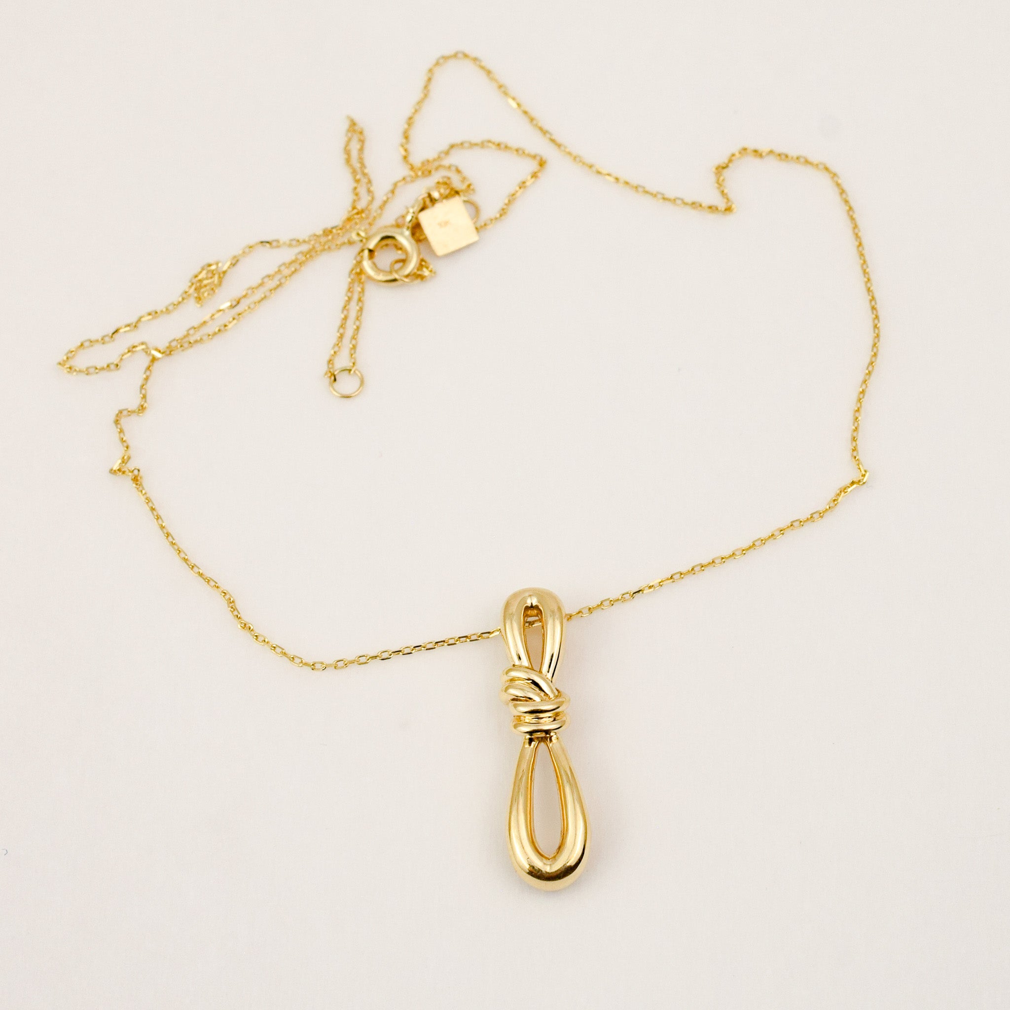 17" Dainty Cable Link with Knot Pendant
