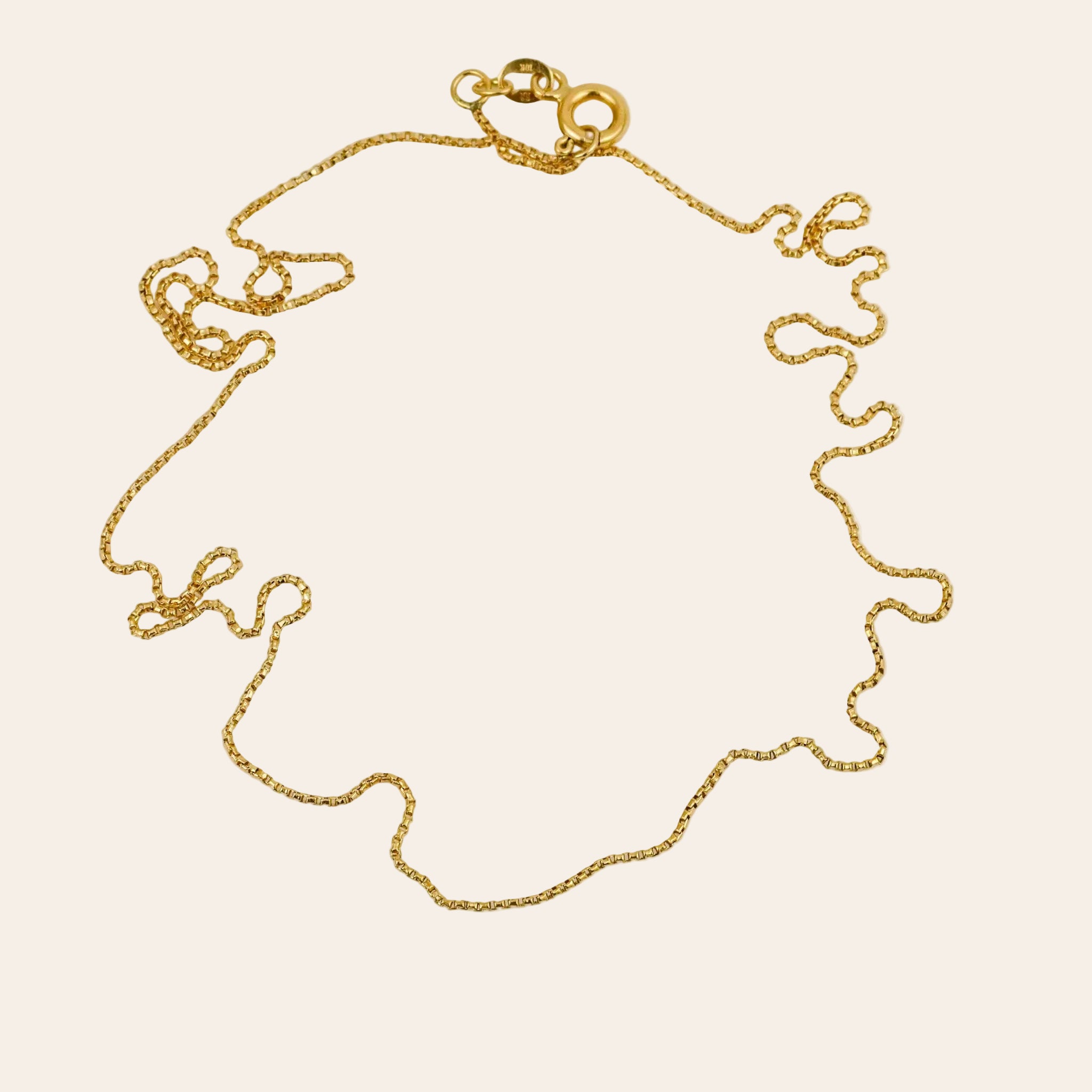 18.5" Dainty Box Chain