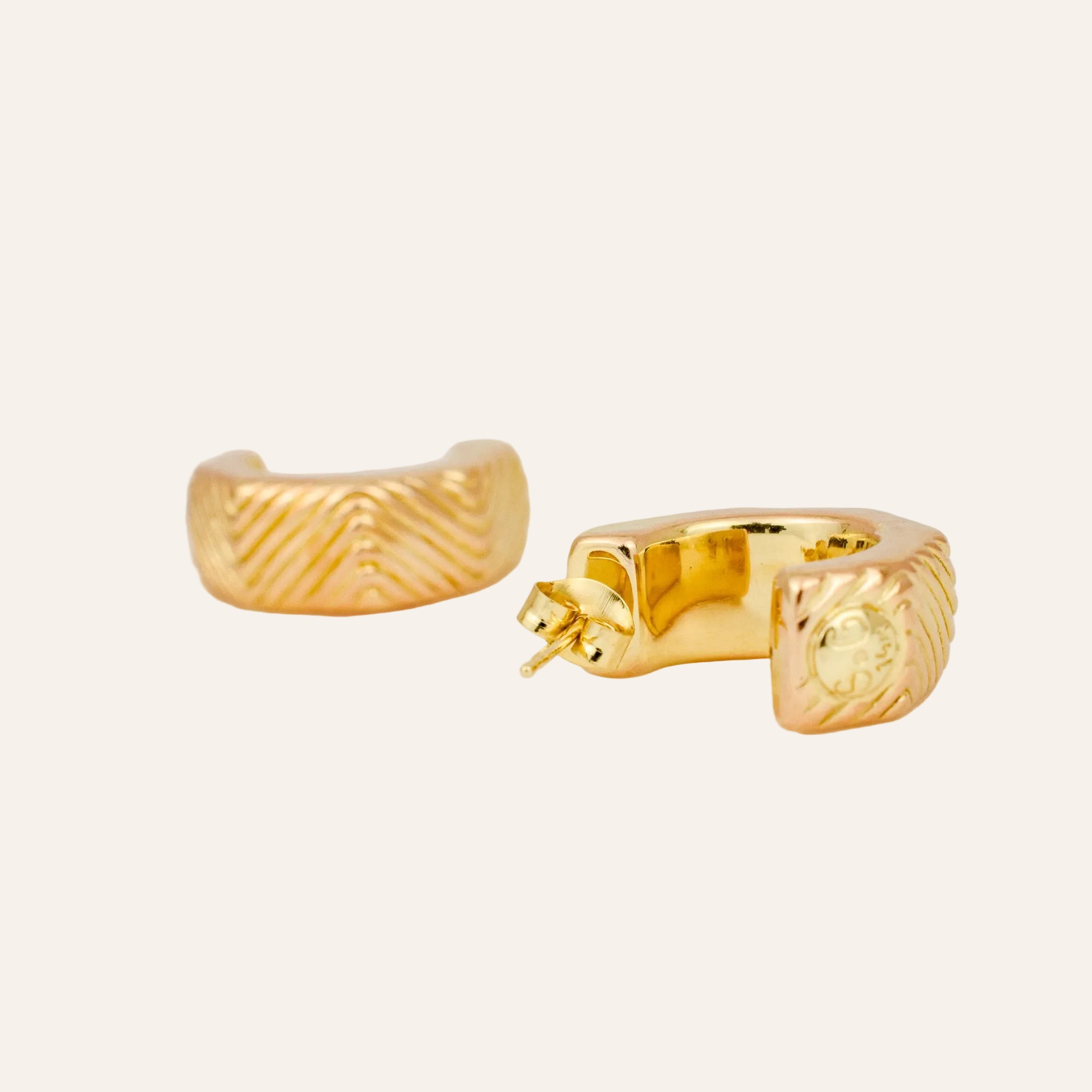 Geometric Hoops