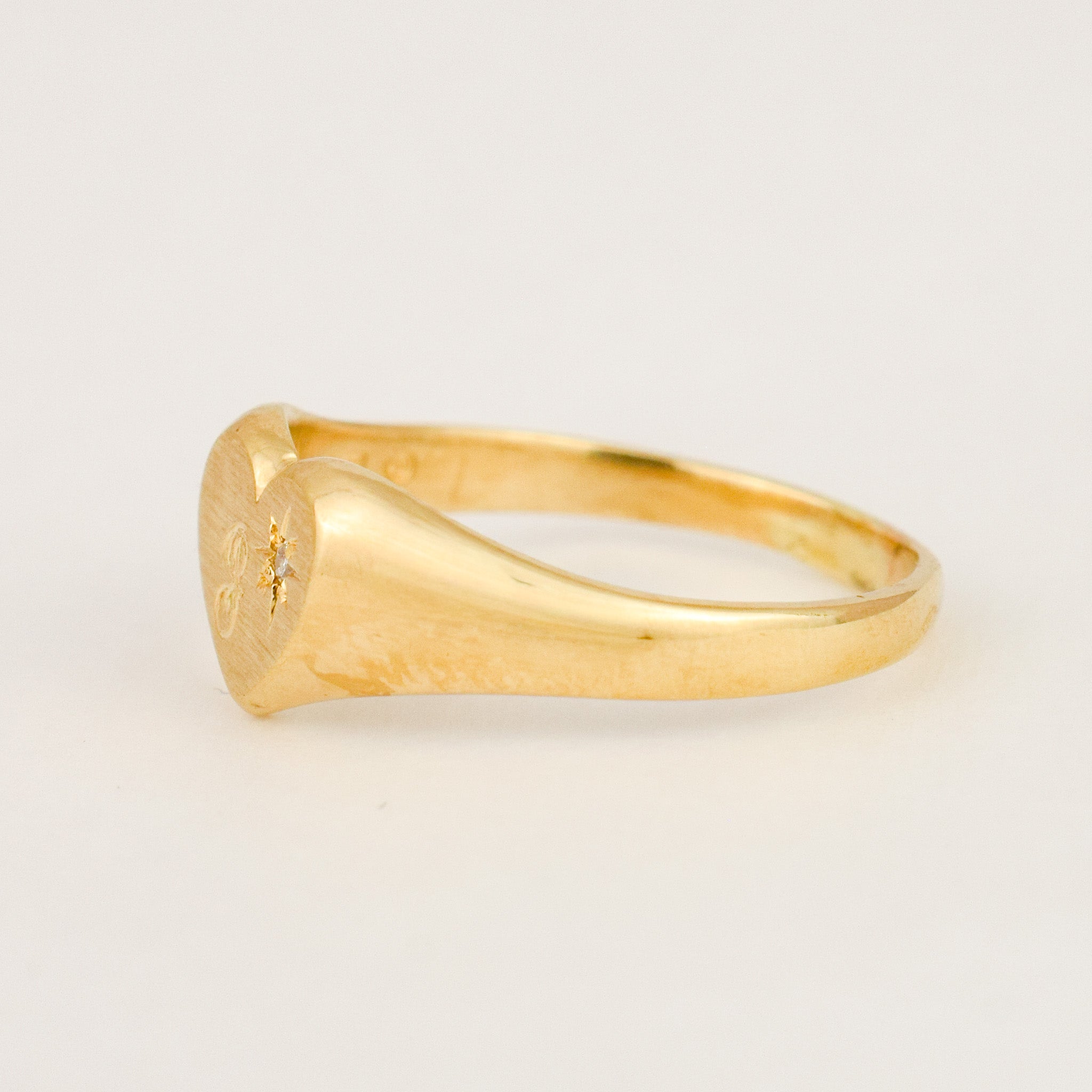 'P' Heart Signet Ring