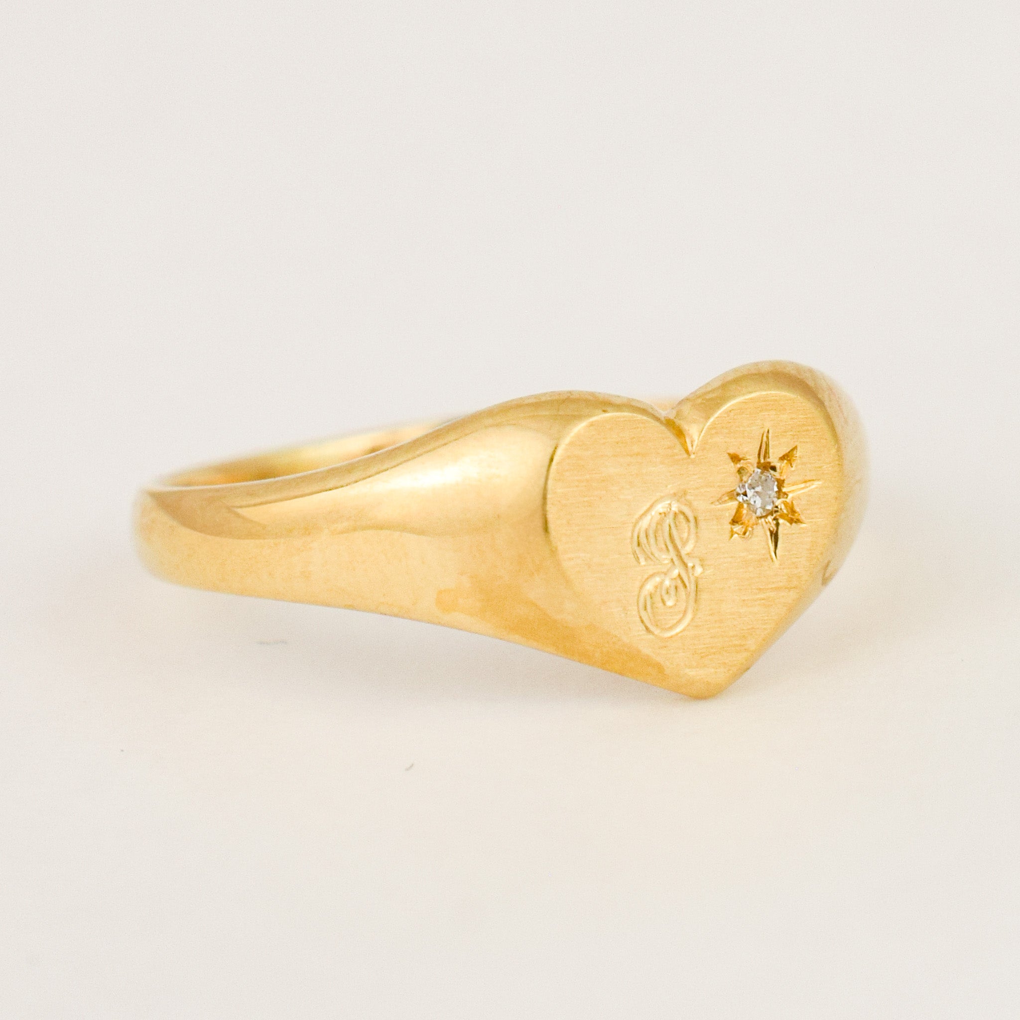 'P' Heart Signet Ring