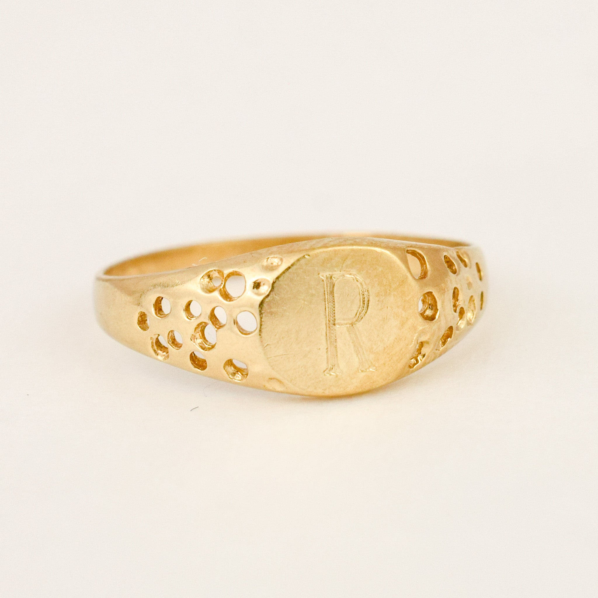 'R' Signet Ring