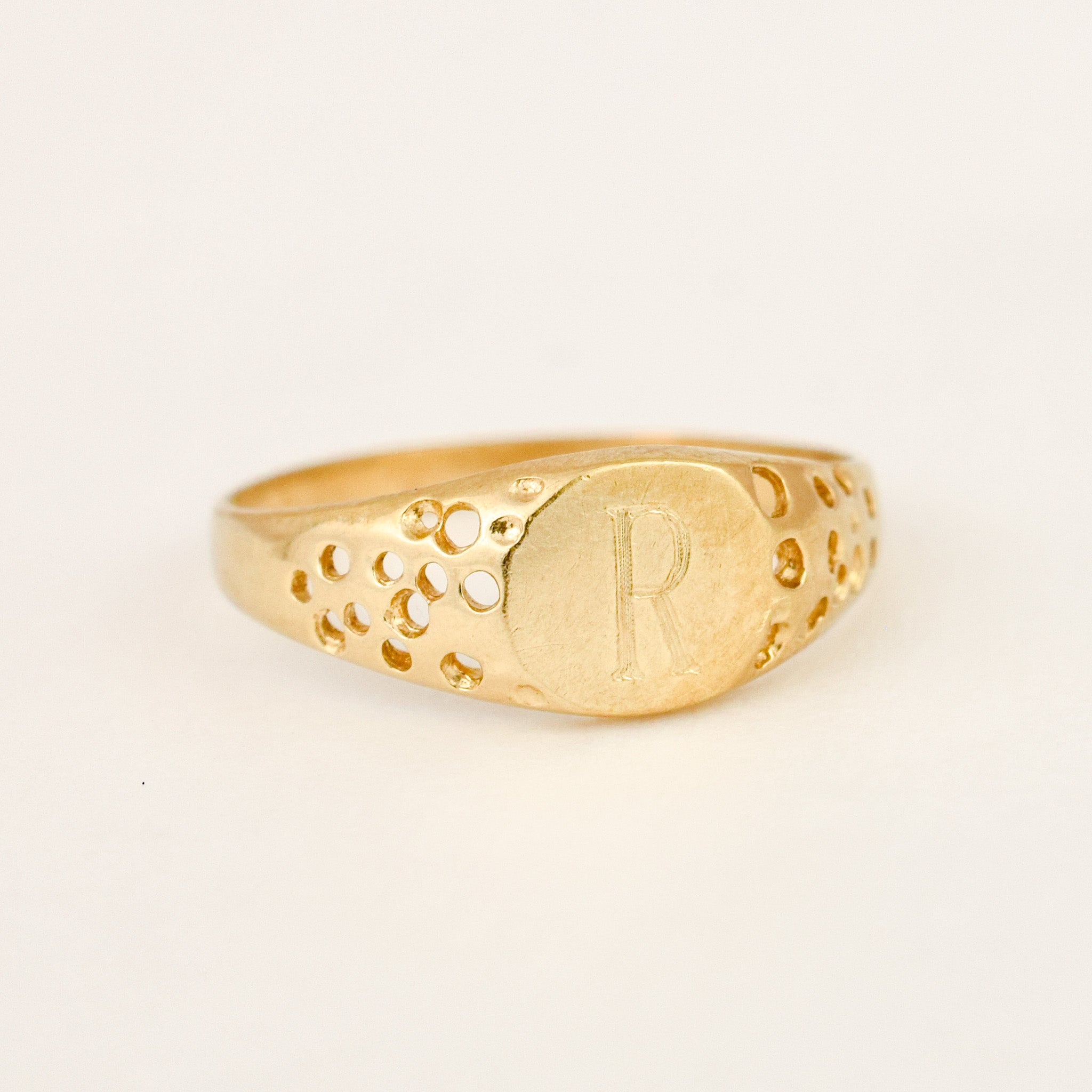 'R' Signet Ring