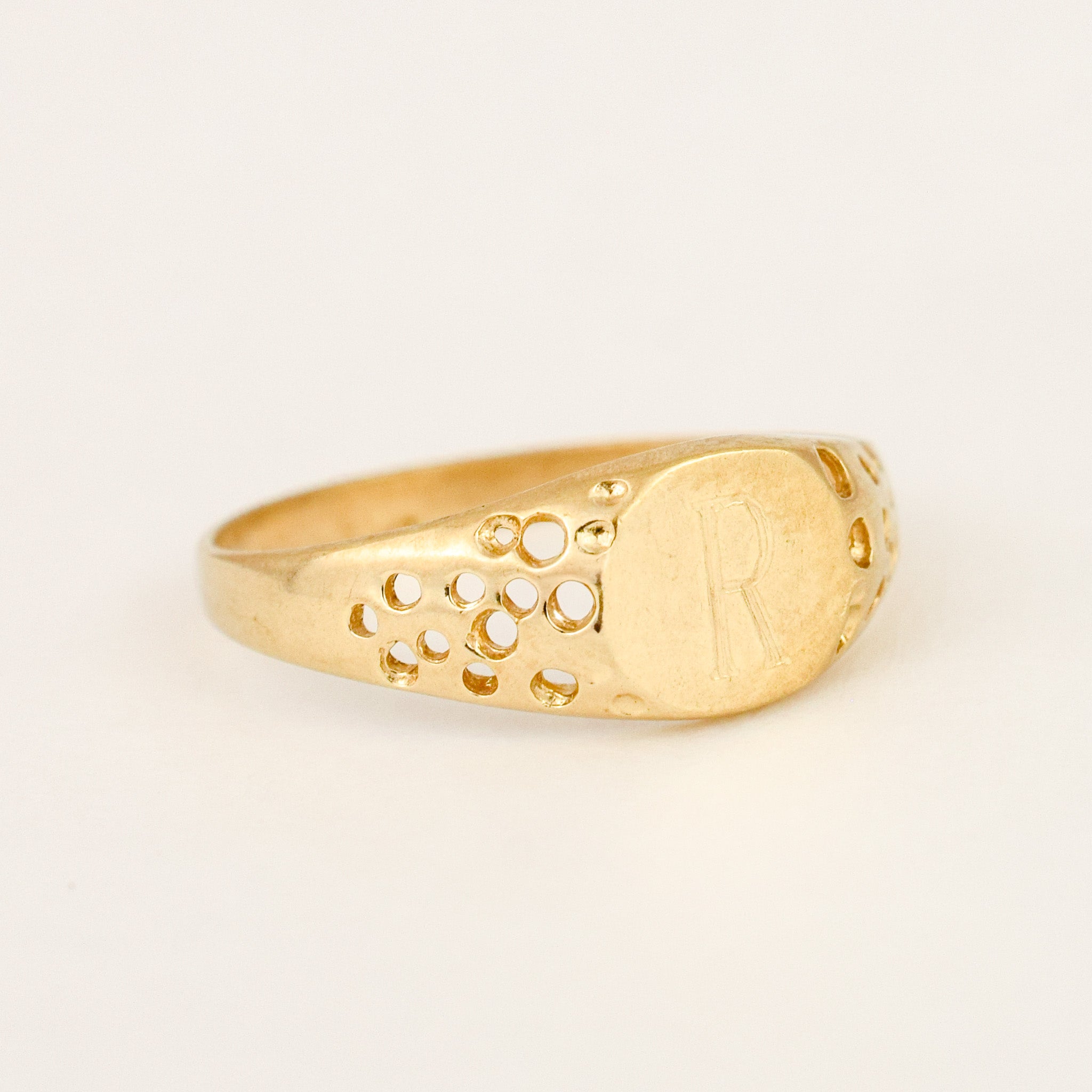 'R' Signet Ring
