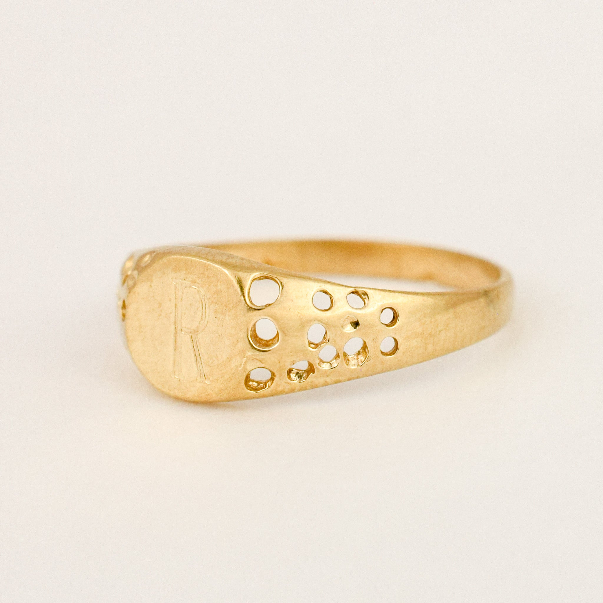 'R' Signet Ring