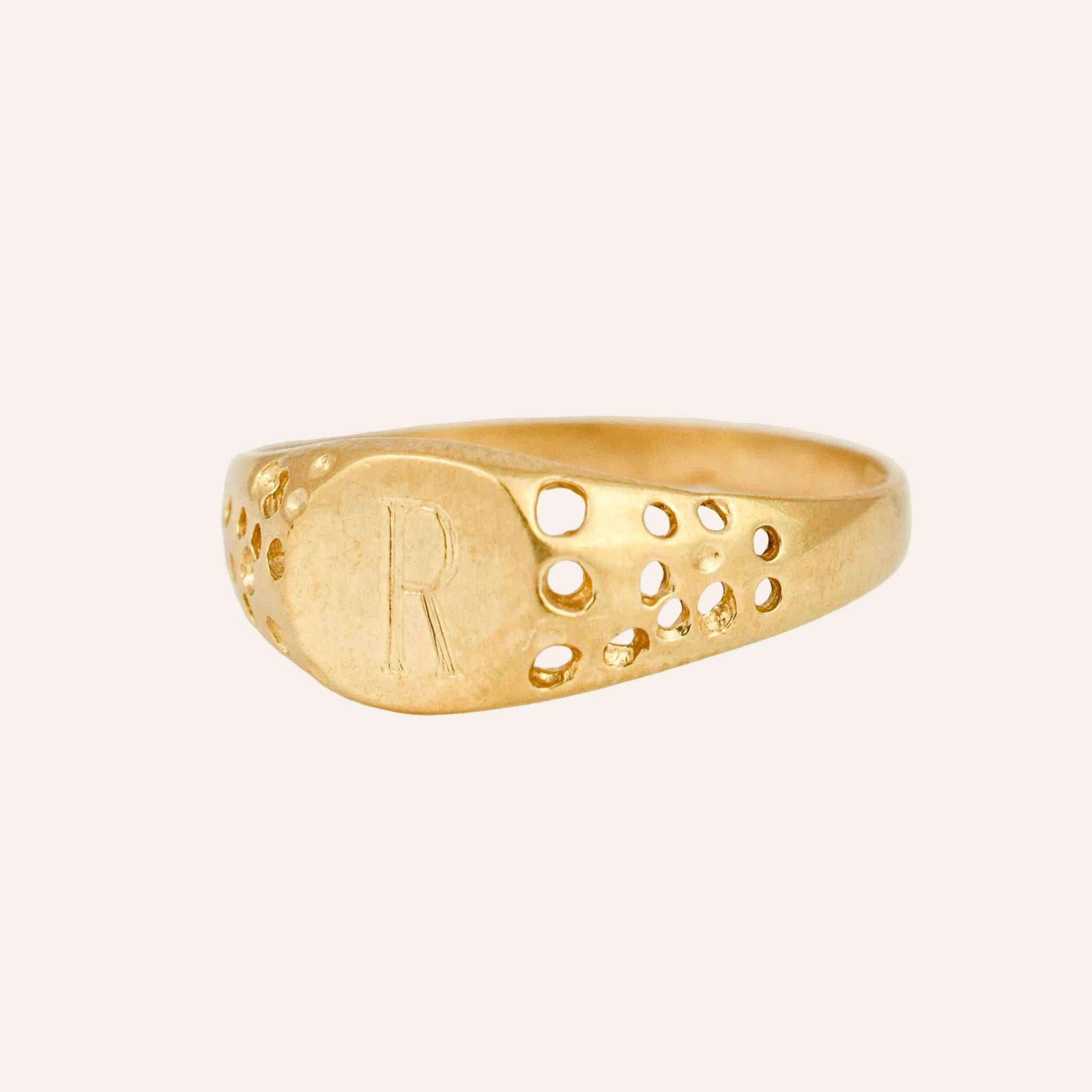 'R' Signet Ring