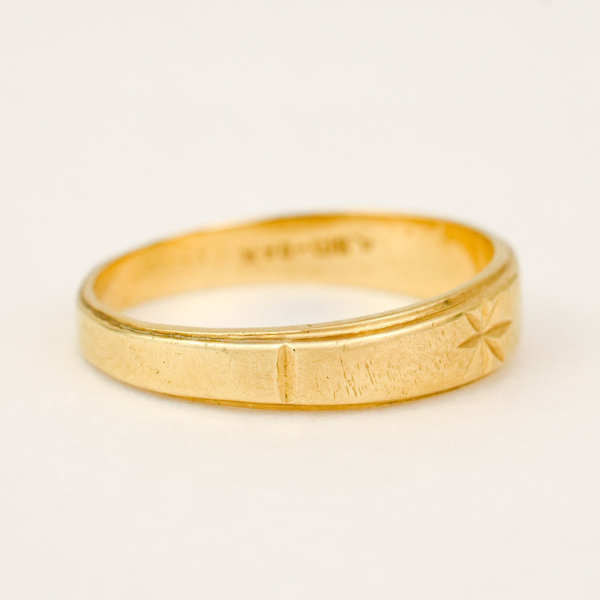 4.7mm Starburst Band