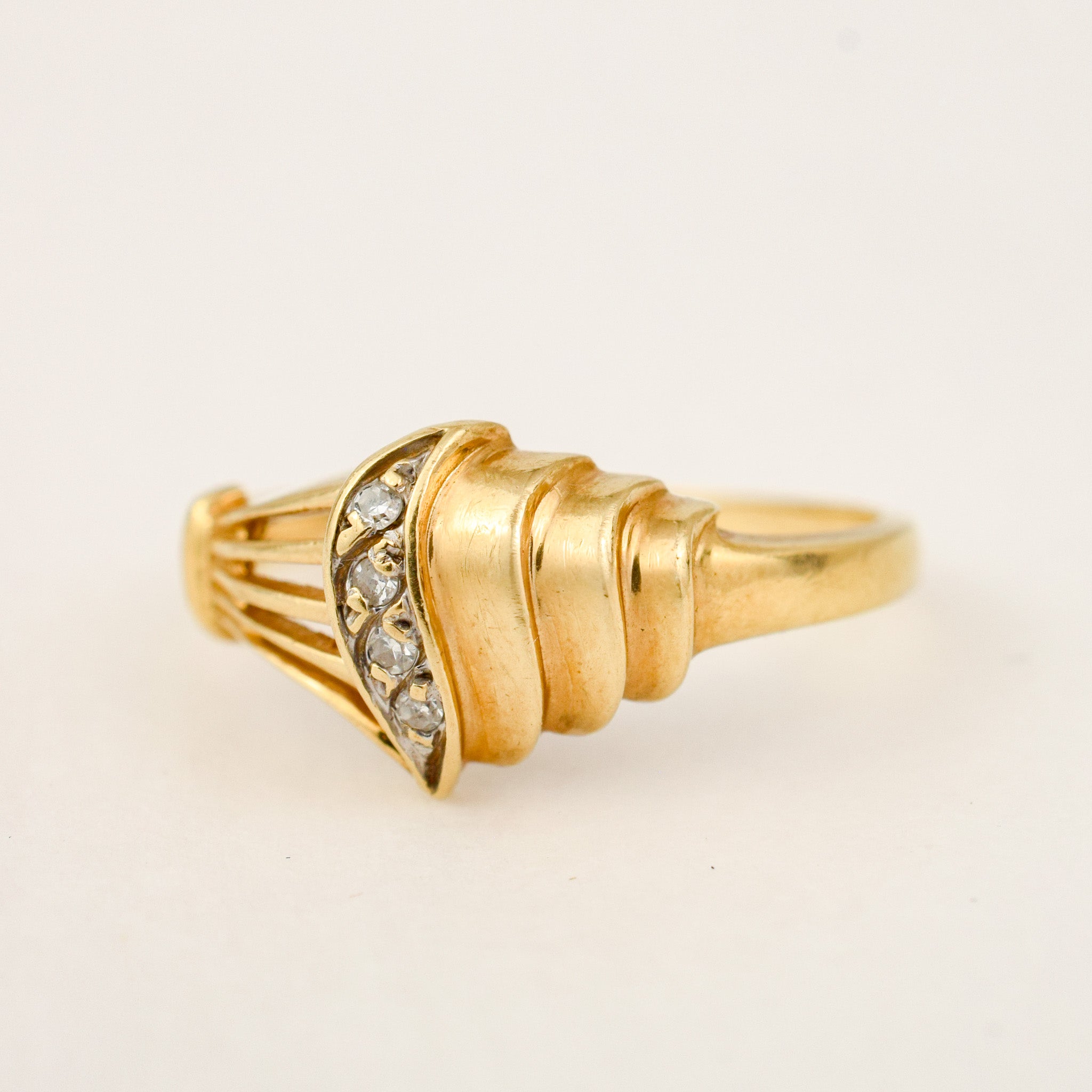 Sculptural Shell and Diamond Ring, back view of the band and shell setting