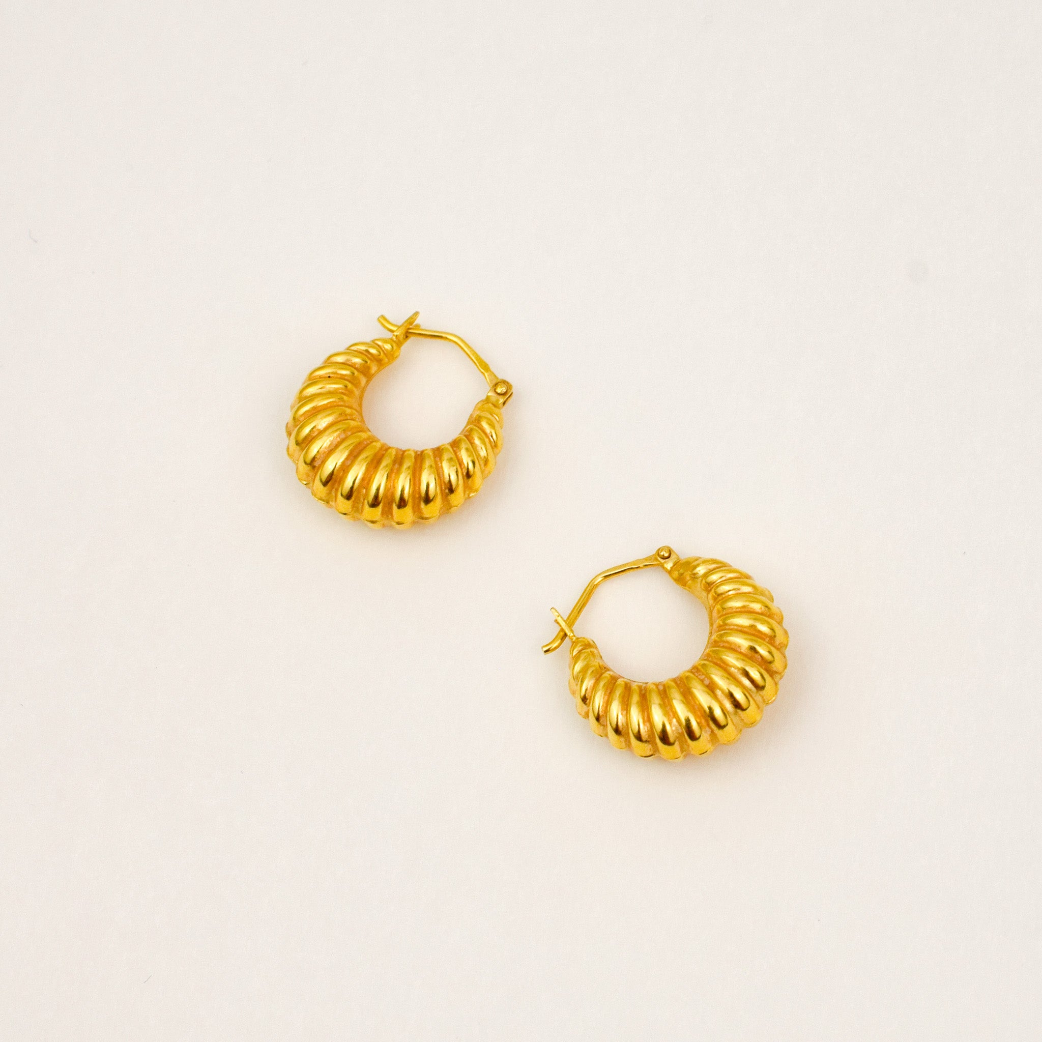 19.3mm Scalloped Hoops