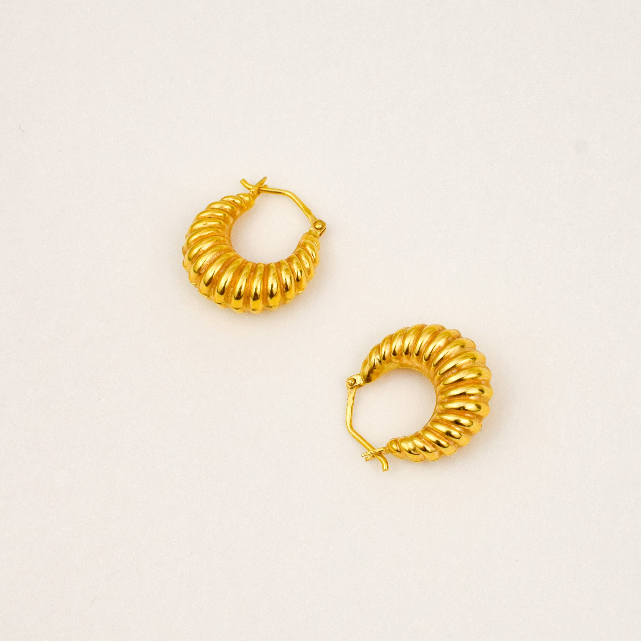 19.3mm Scalloped Hoops