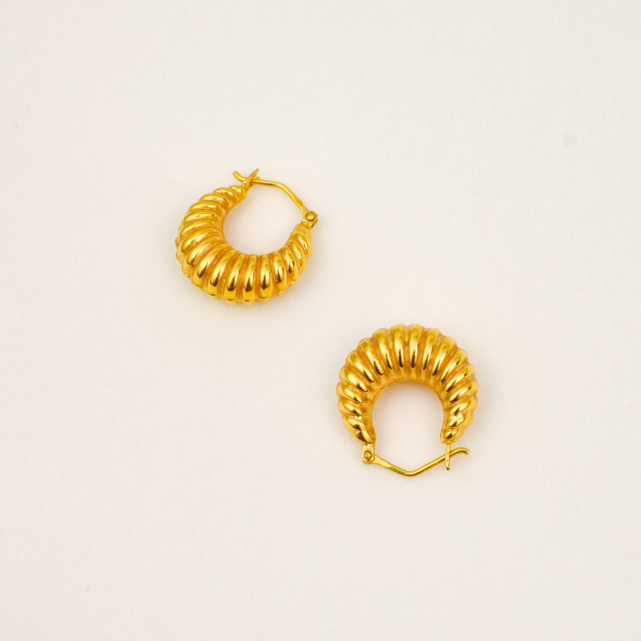 19.3mm Scalloped Hoops
