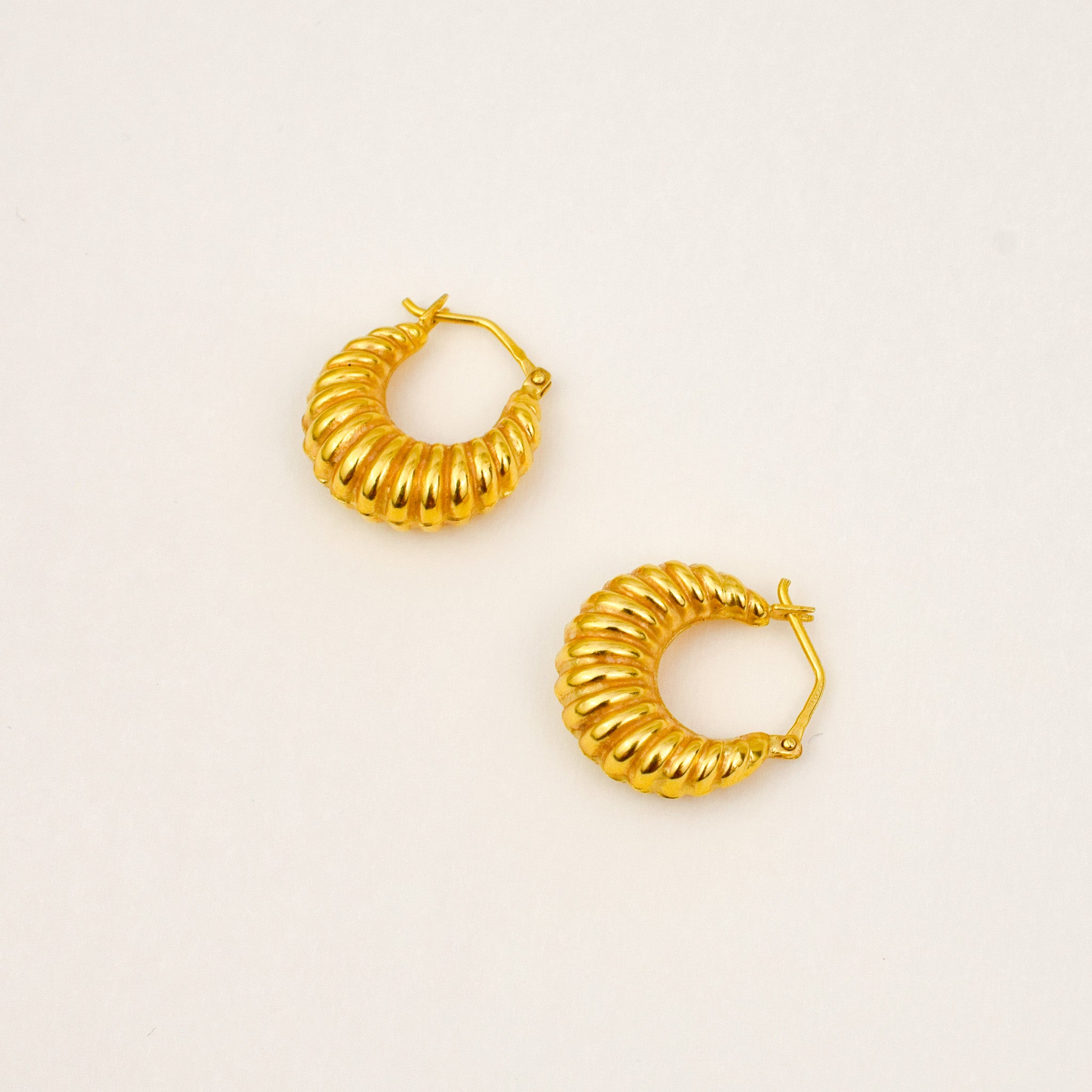19.3mm Scalloped Hoops