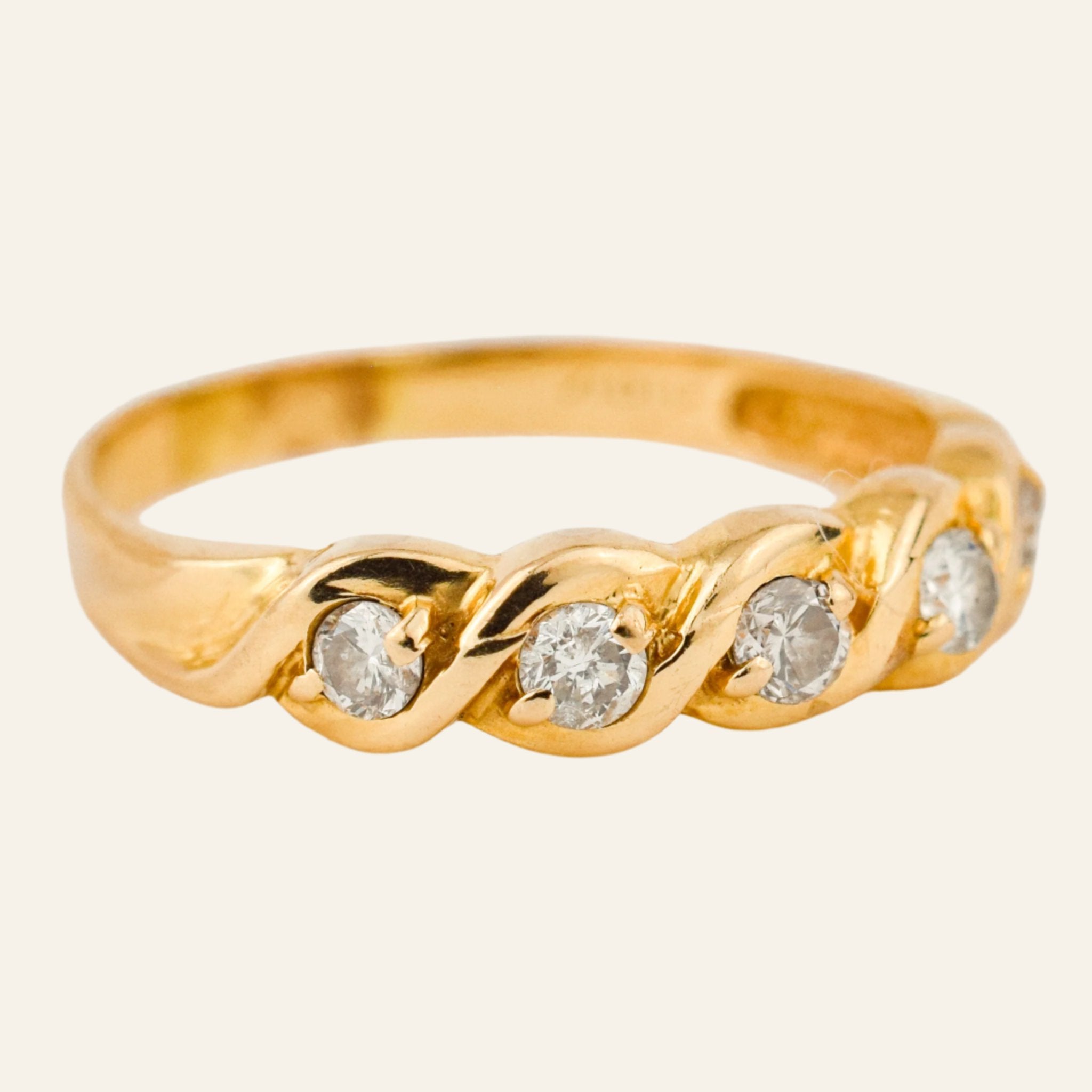 vintage Wavey 5 Diamond Band