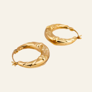 21.1 mm Diamond Etched Star Gold Hoops