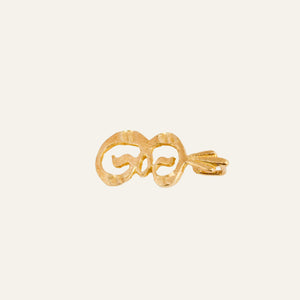 'E' Script Charm