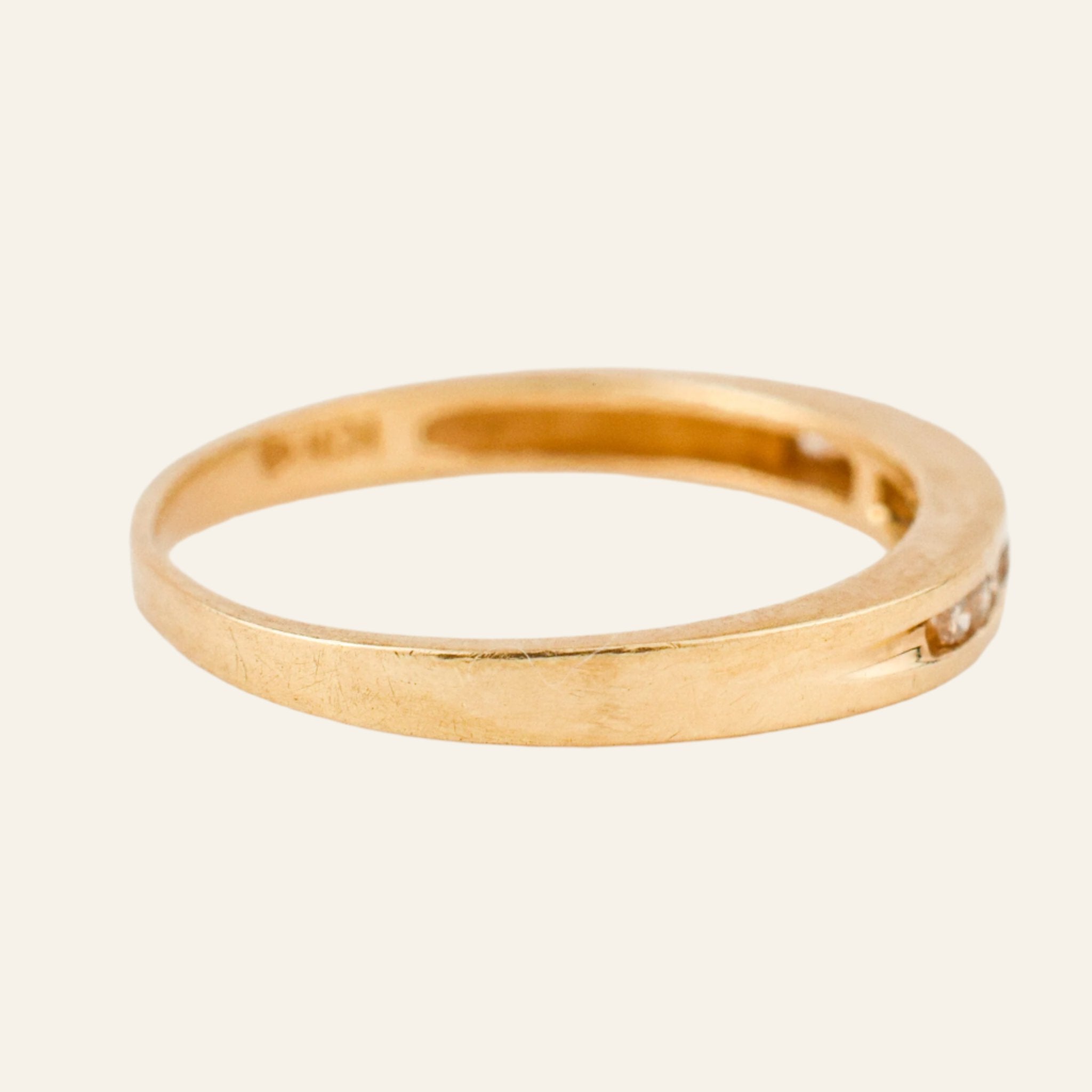 vintage gold Dainty 10 Diamond Band
