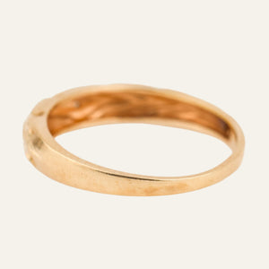 Detailed Diamond Gold Band