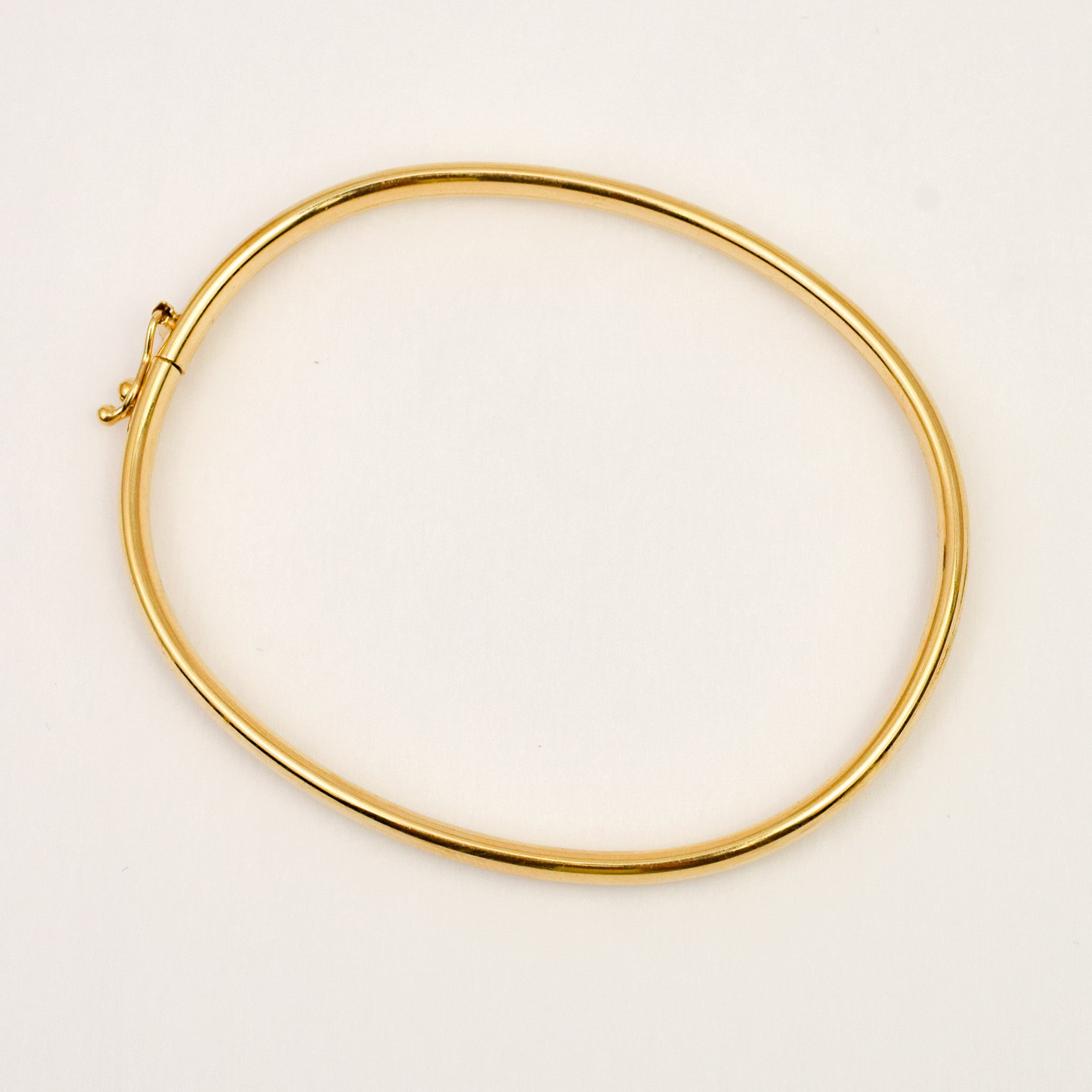 62.4mm Oval Bangle