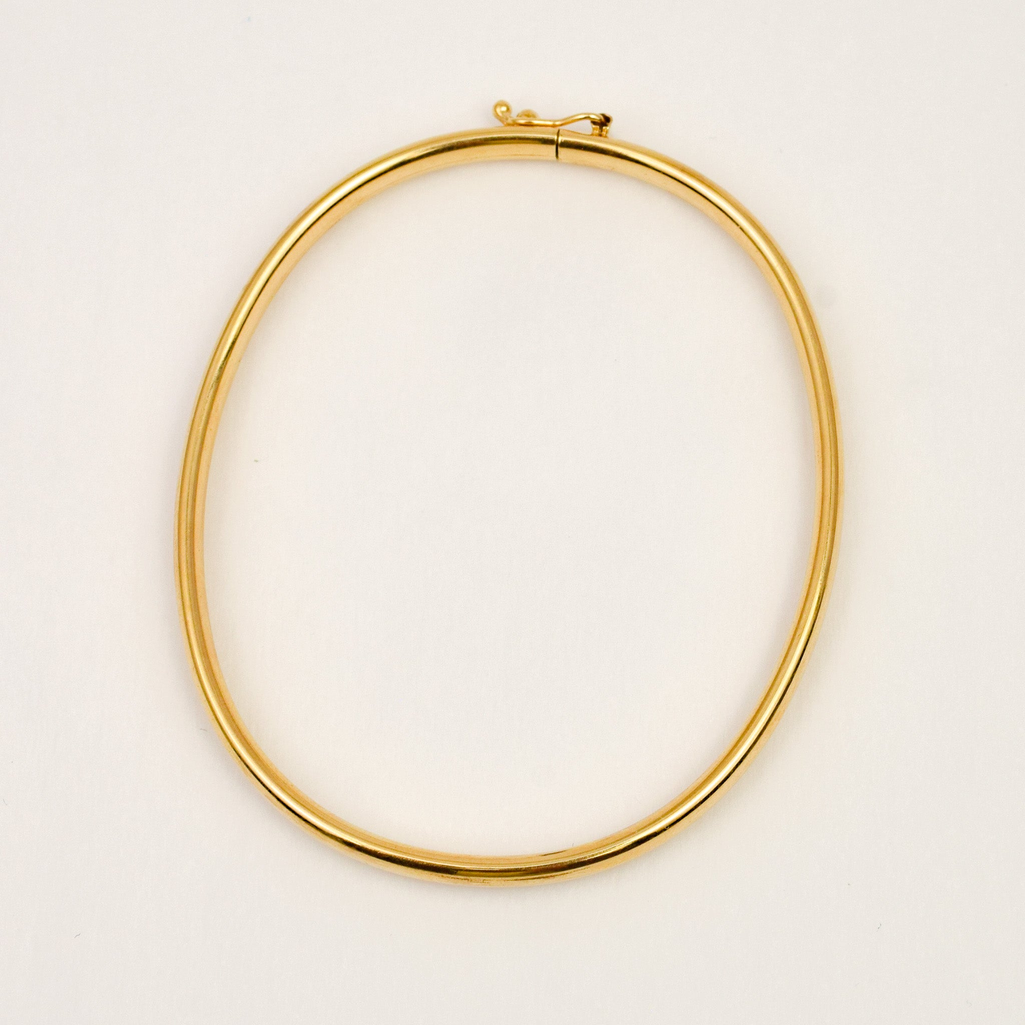 62.4mm Oval Bangle