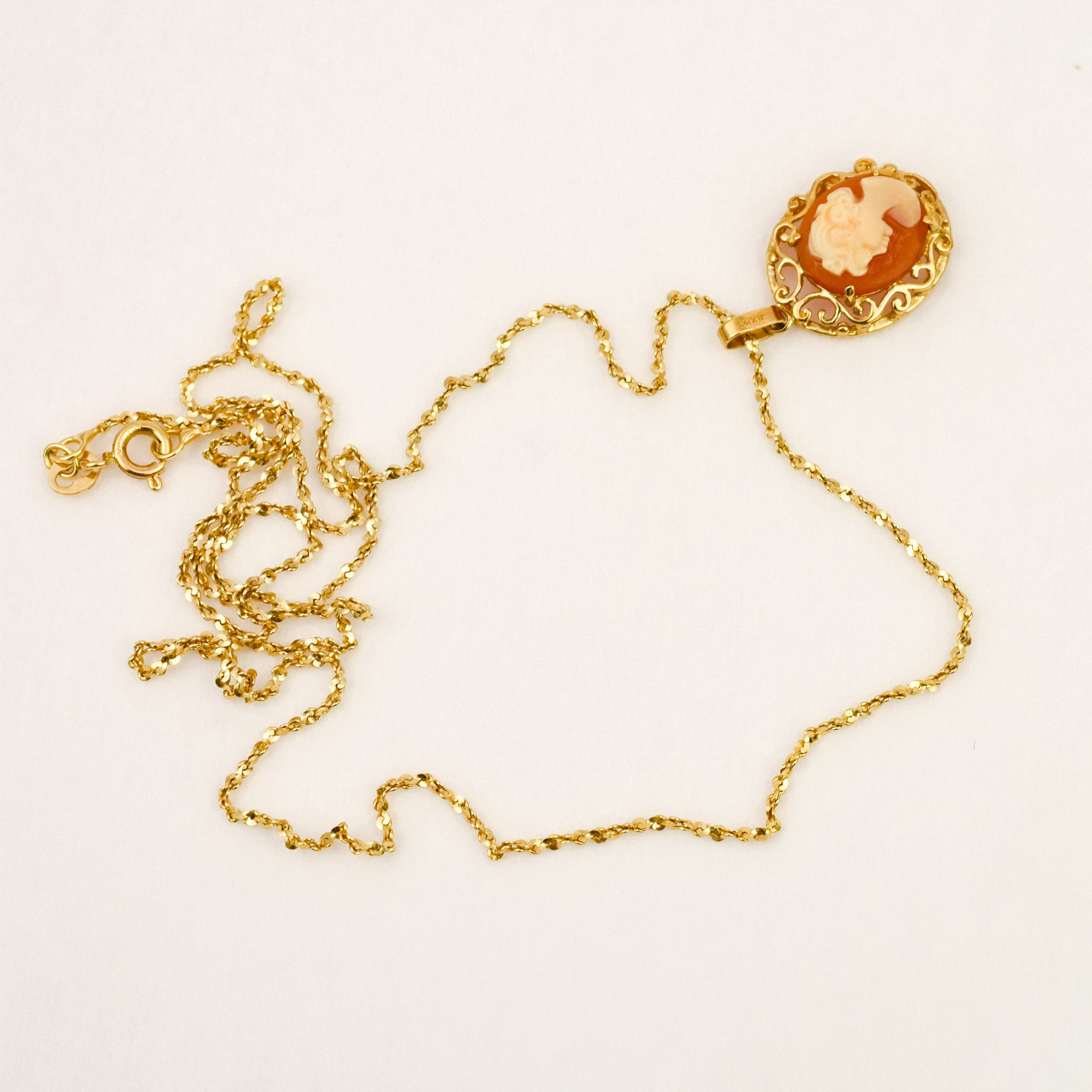 19.75" Cameo Necklace
