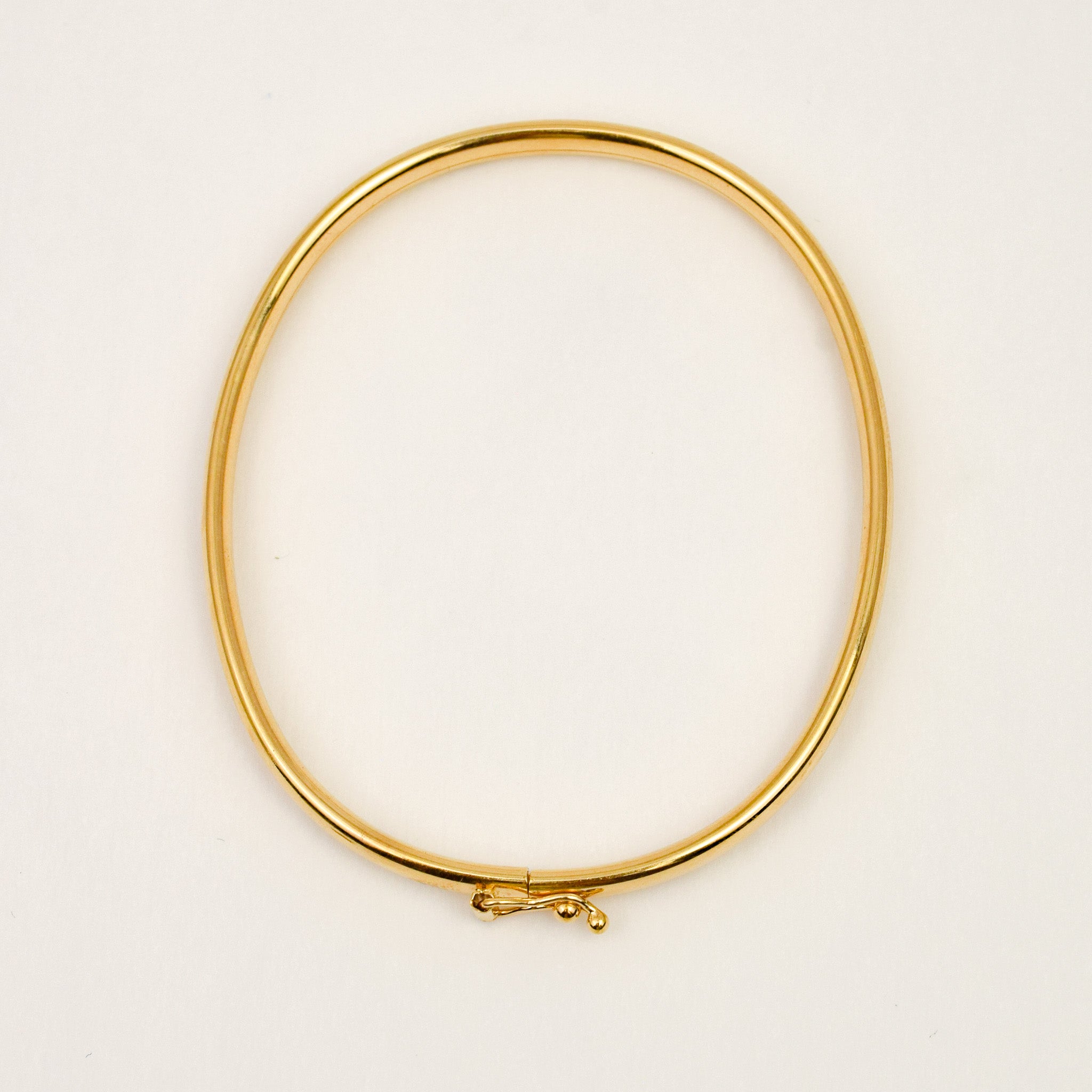 62.4mm Oval Bangle