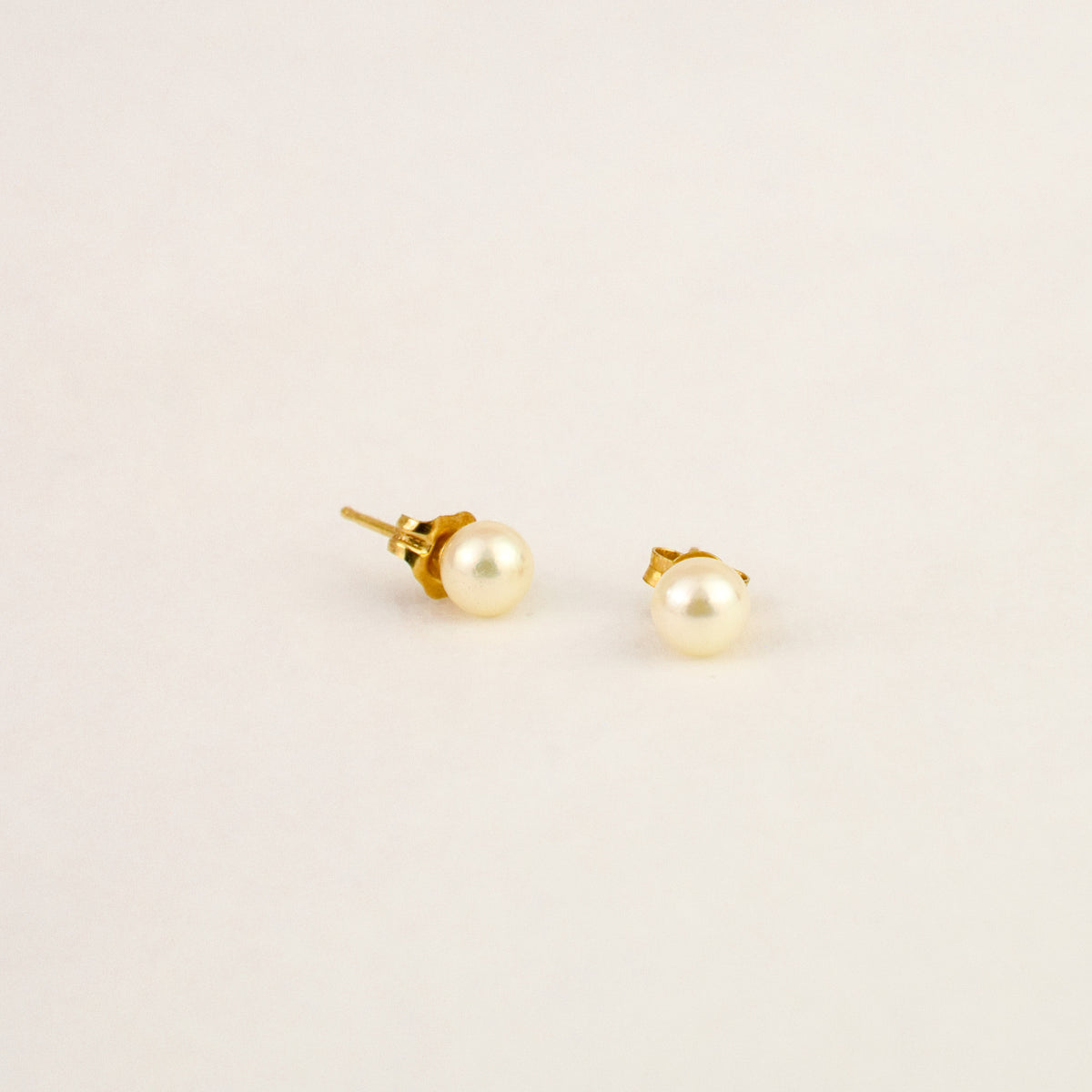 Pearl Studs