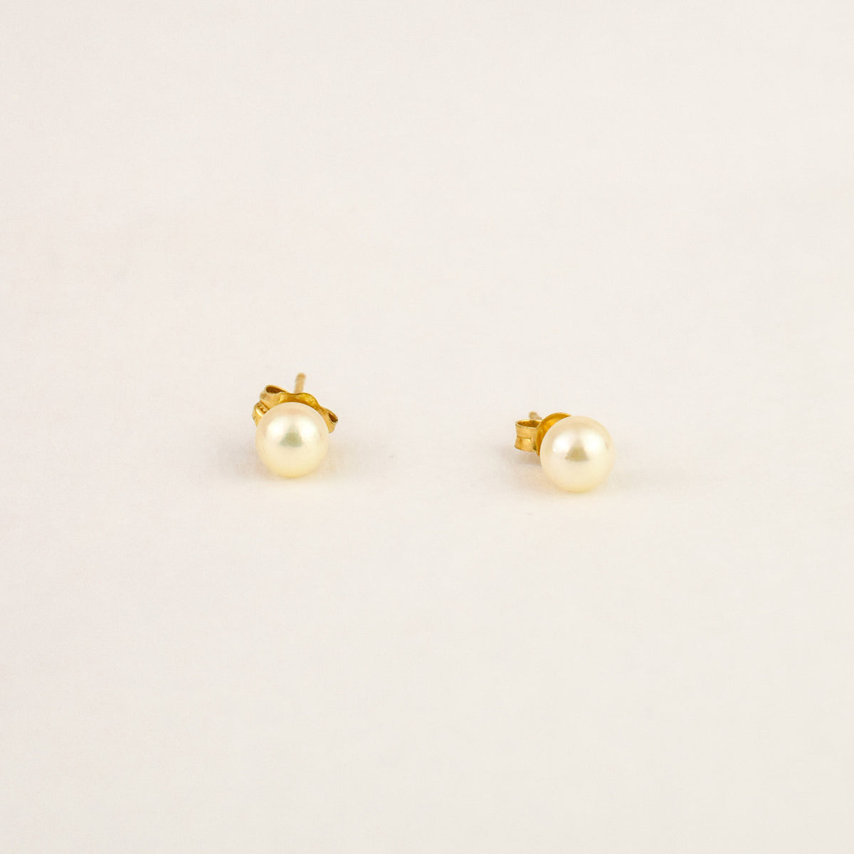 Pearl Studs