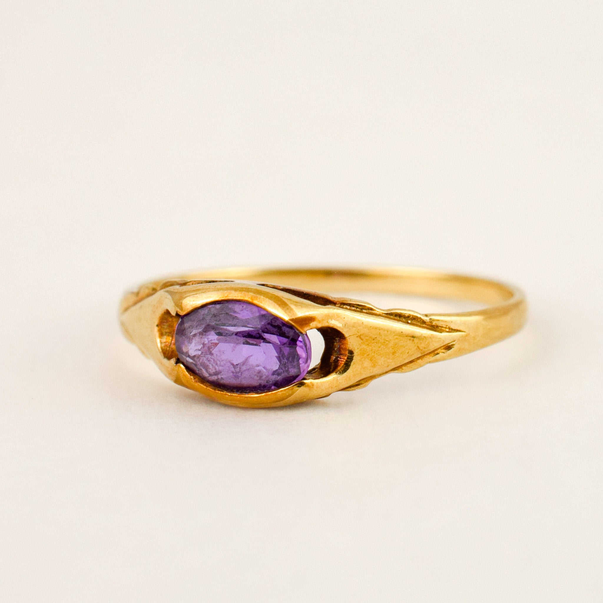 Solitaire Amethyst Ring