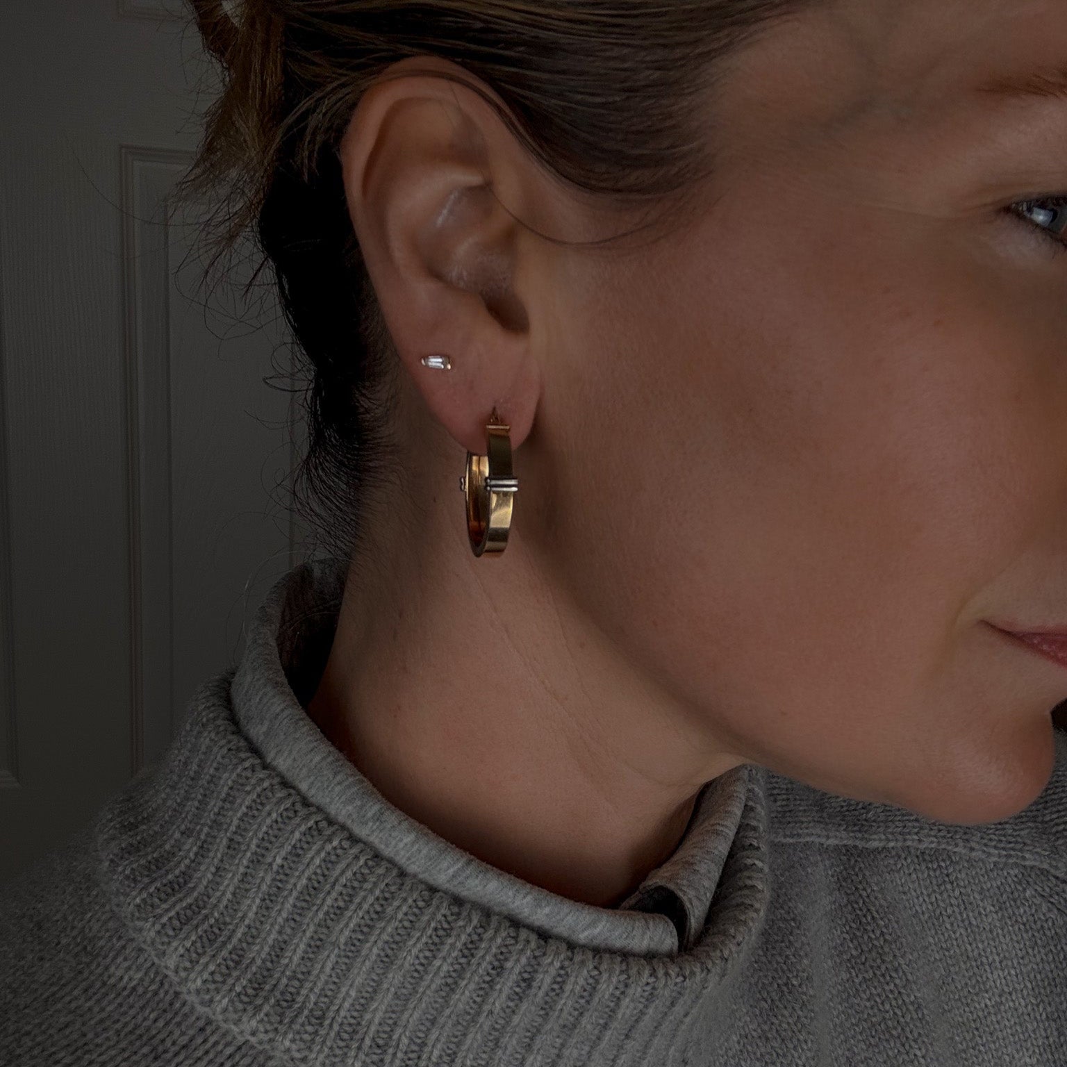 28 mm Two-Tone Oval Gold Hoop Earrings
