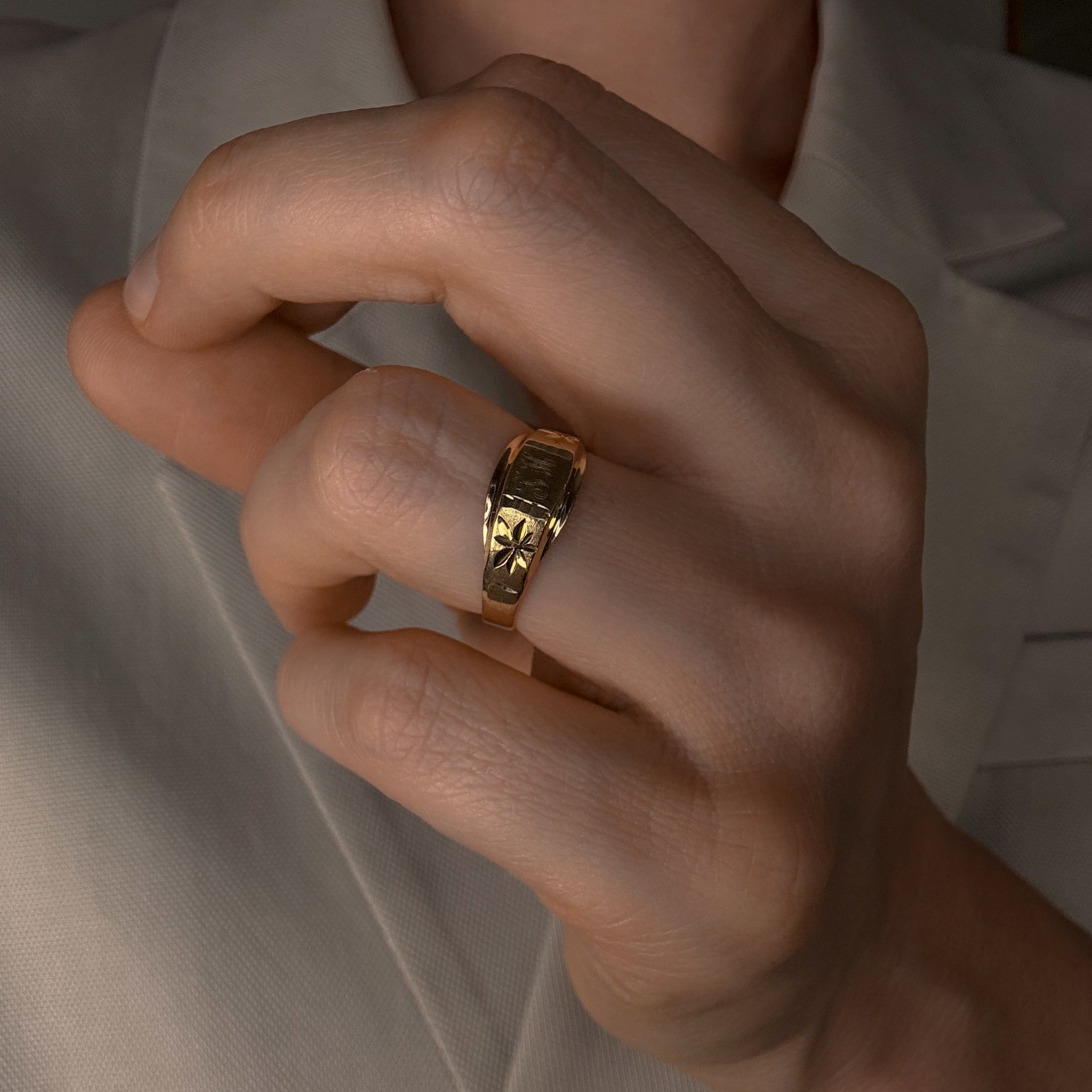 'TH' Signet Ring