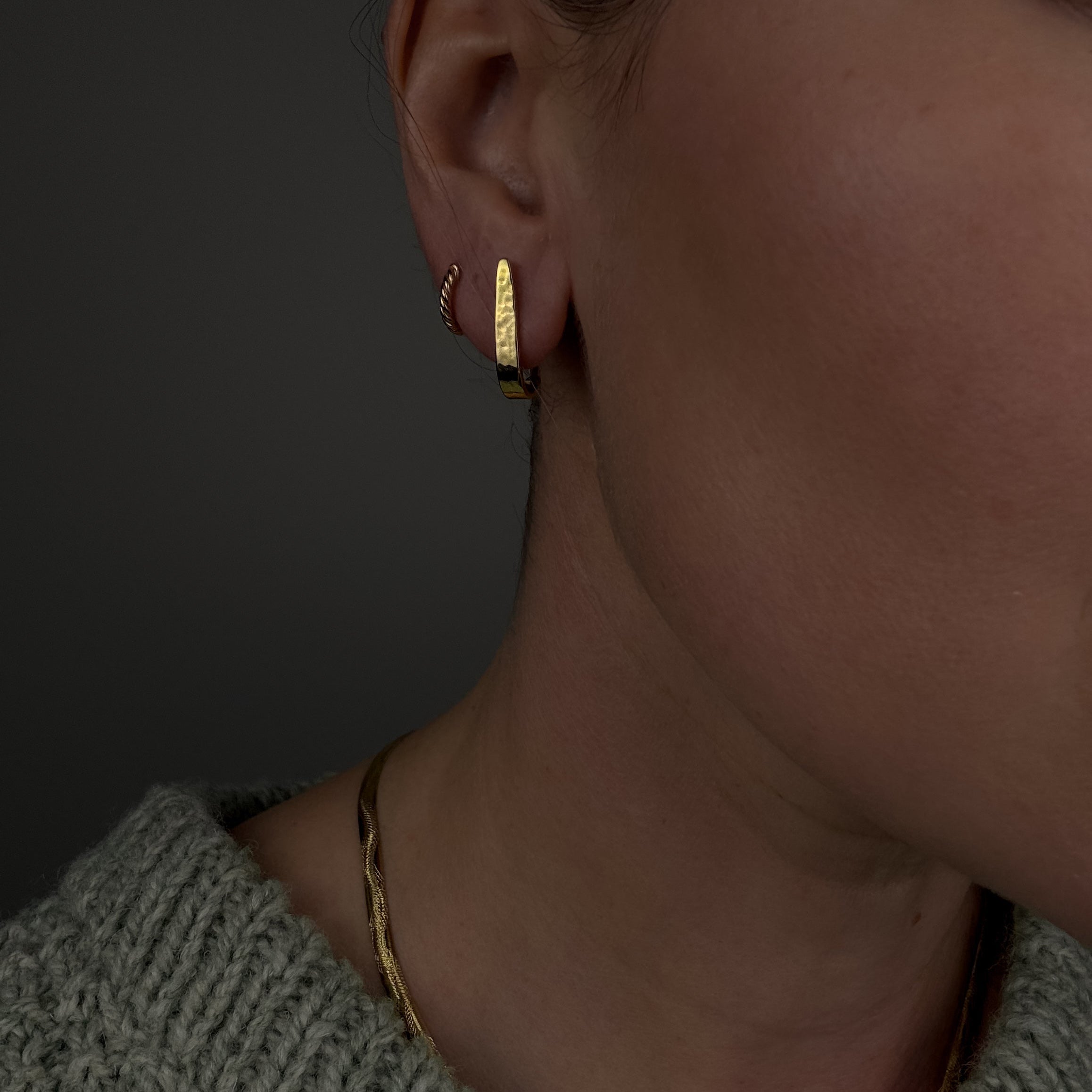 21.5mm Hammered Hoops