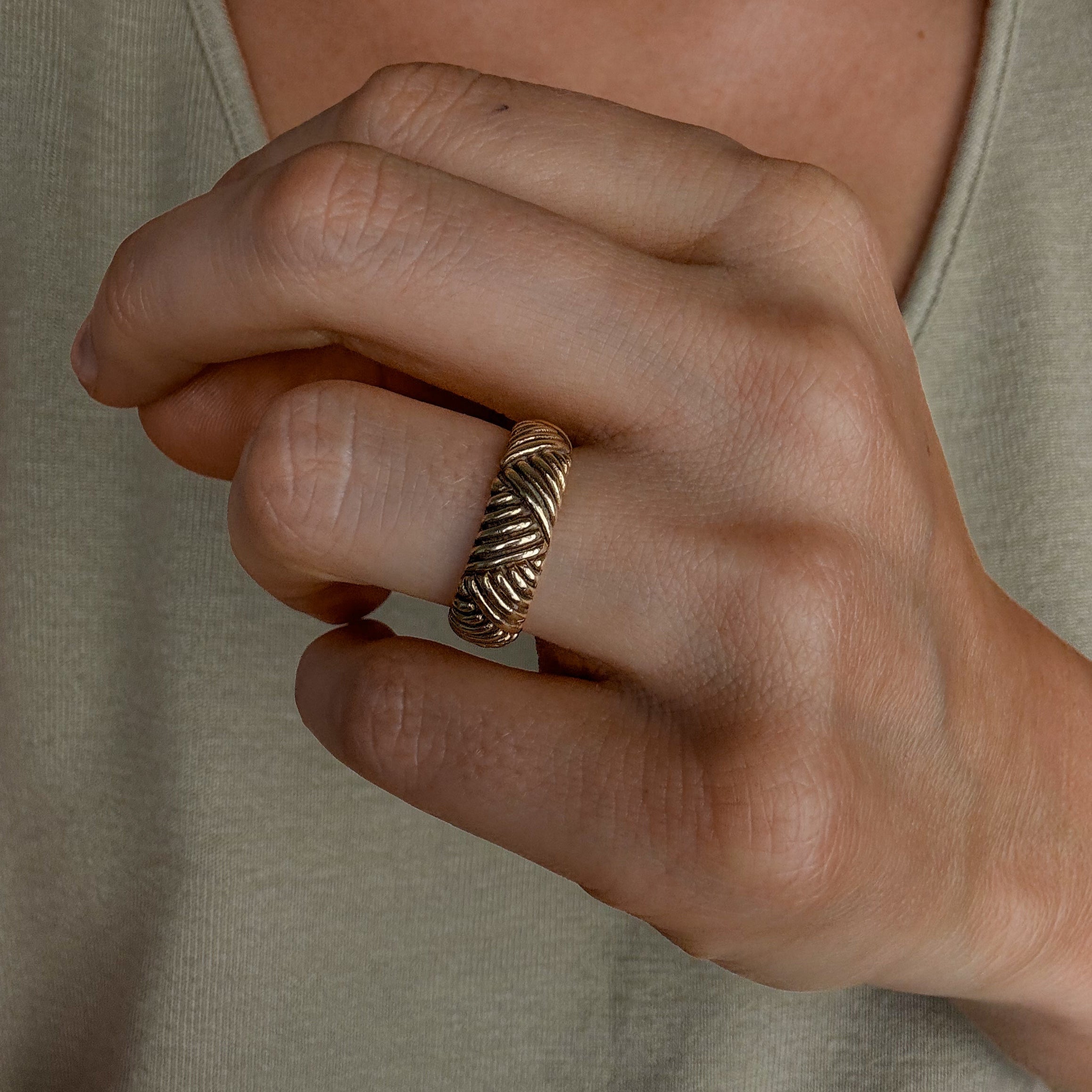 6.5 mm Basket Weave Gold Band