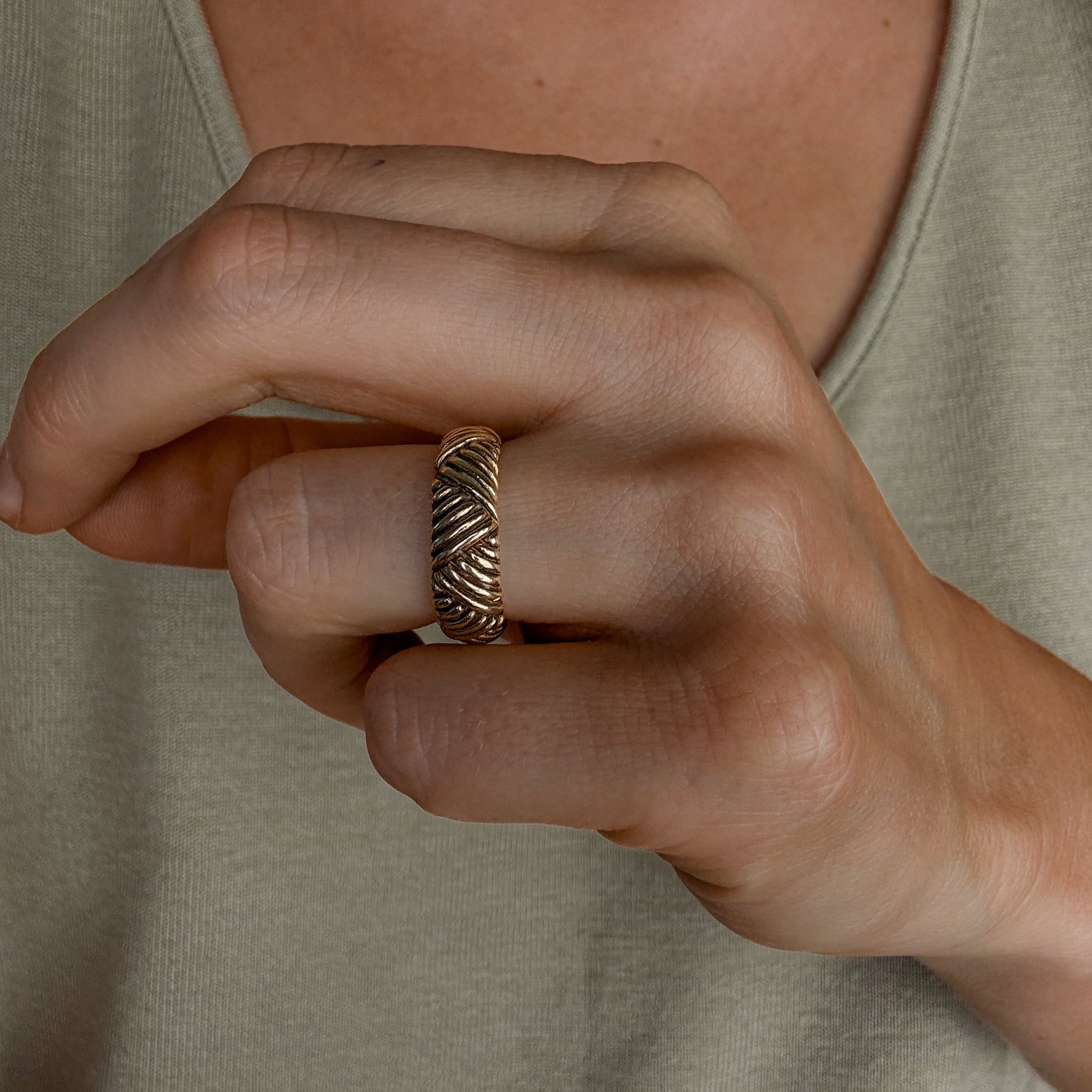 6.5 mm Basket Weave Gold Band