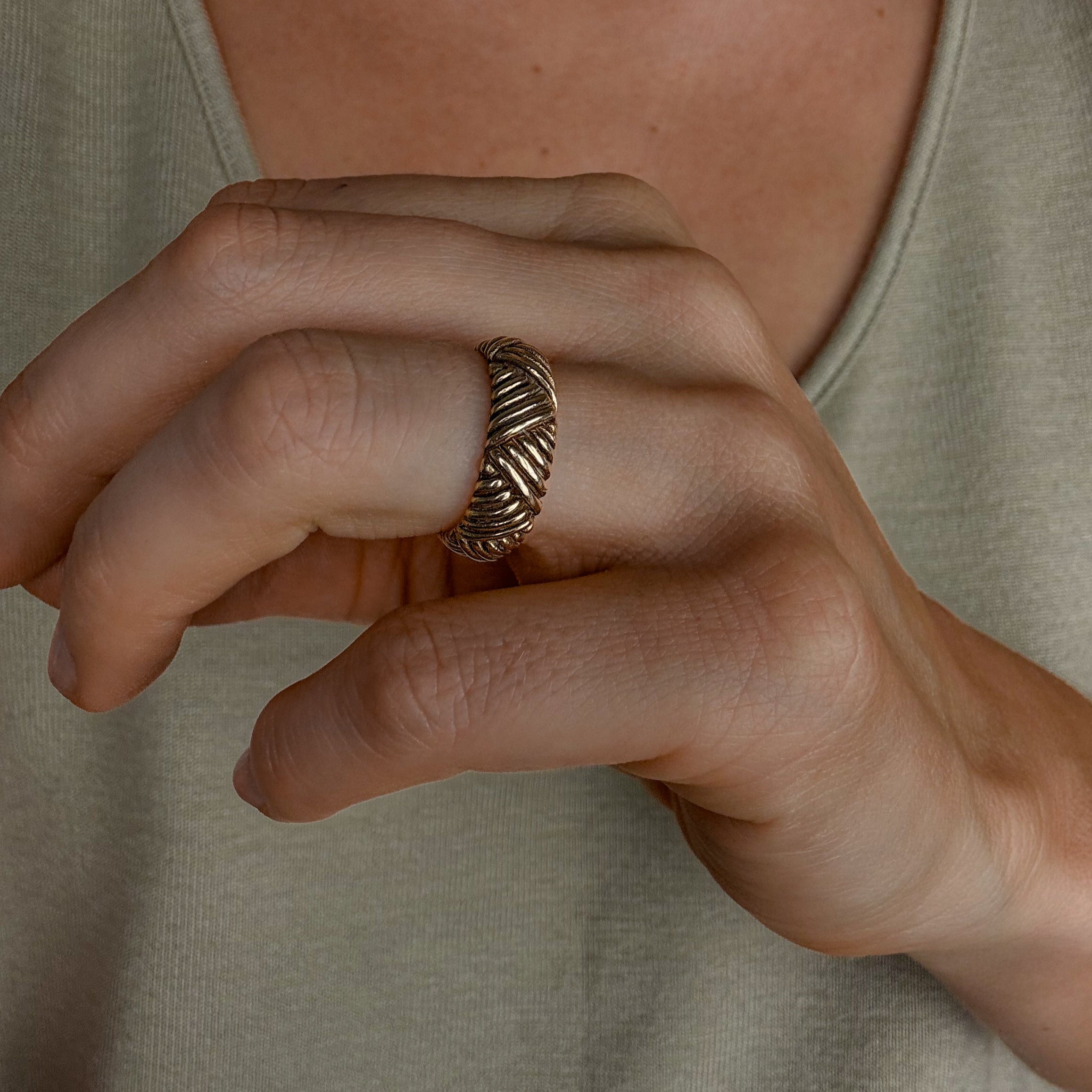 6.5 mm Basket Weave Gold Band