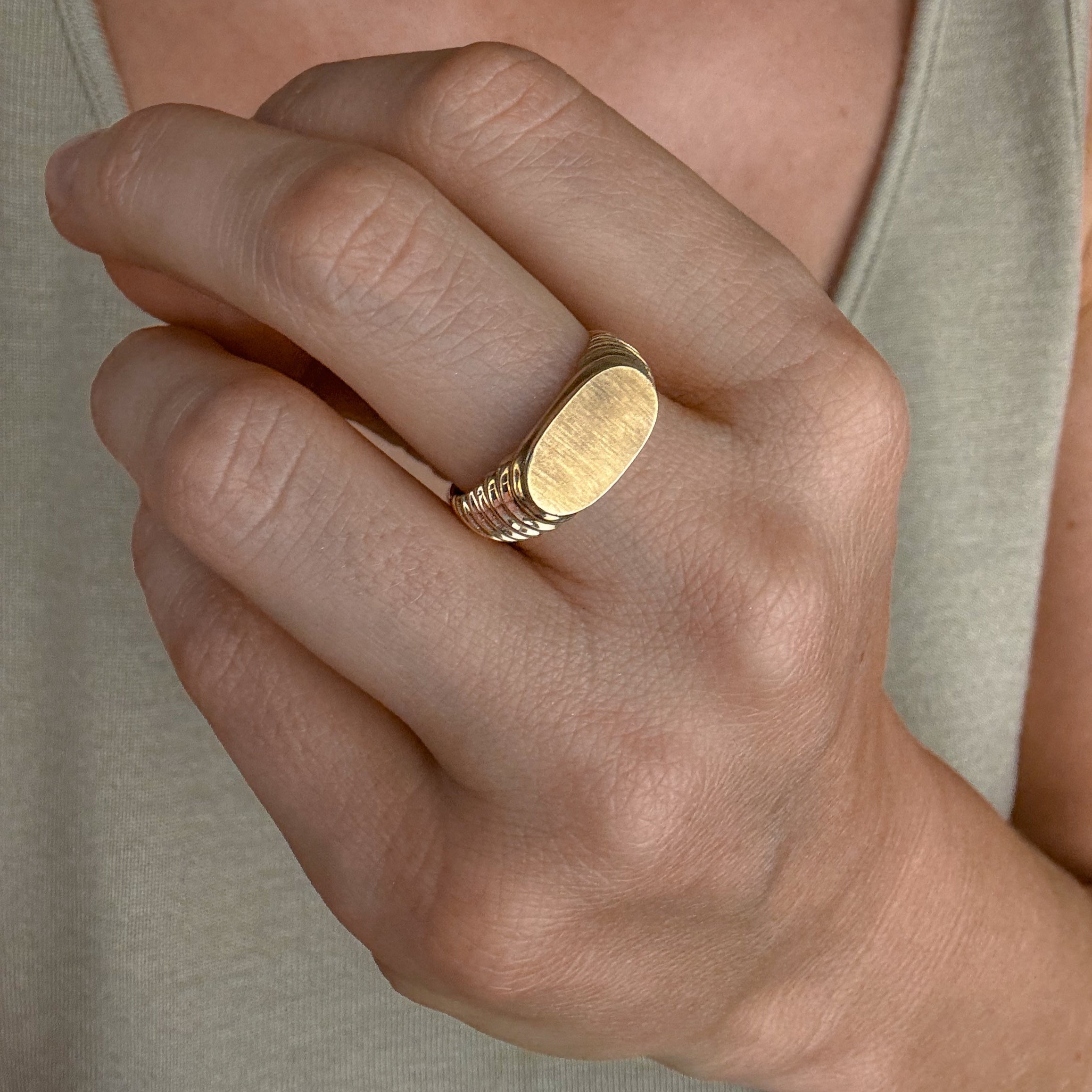 Graduated Step Blank Gold Signet